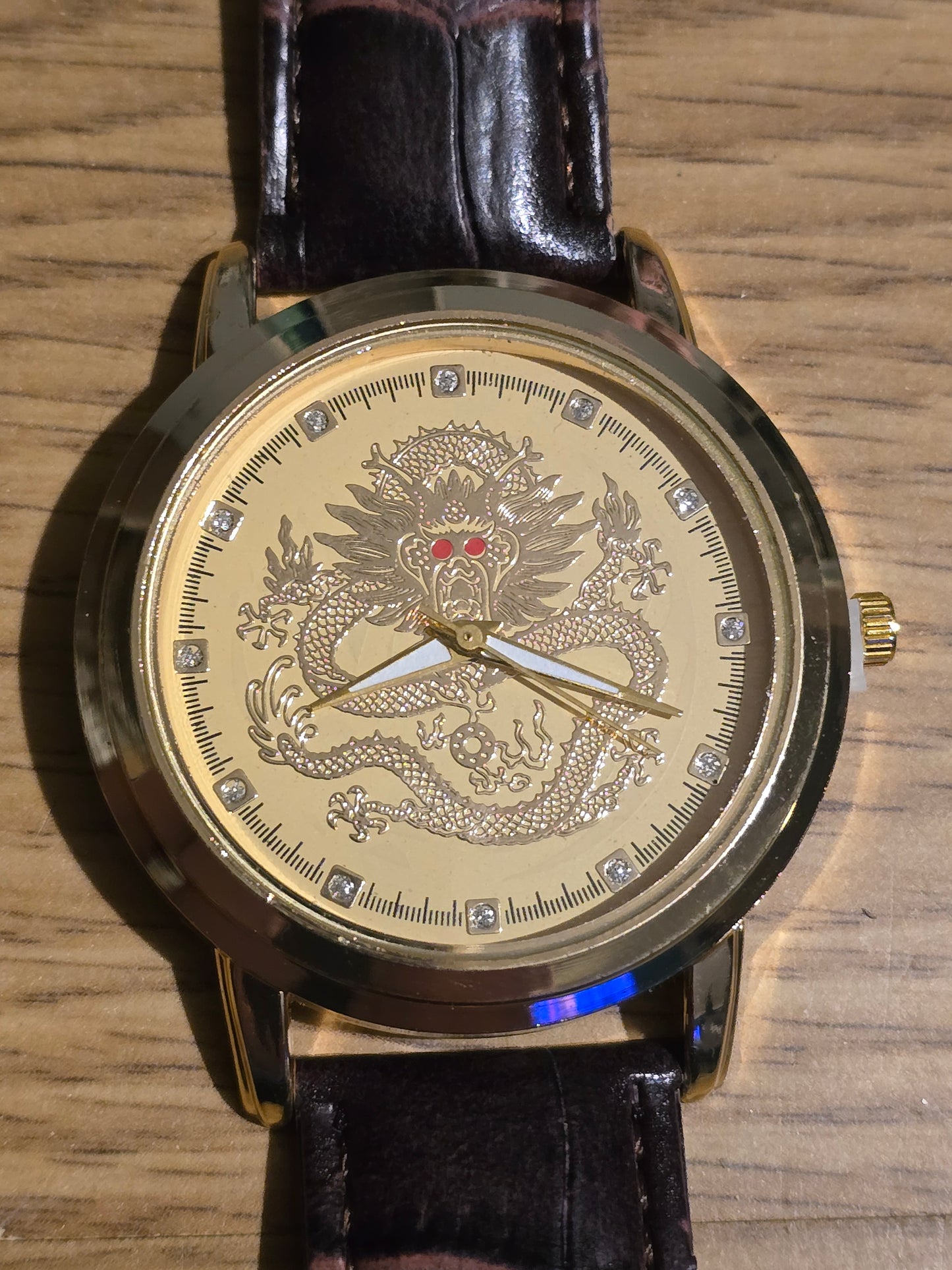 Mens Quartz Watch with Unusual Snake Dial - New - 1