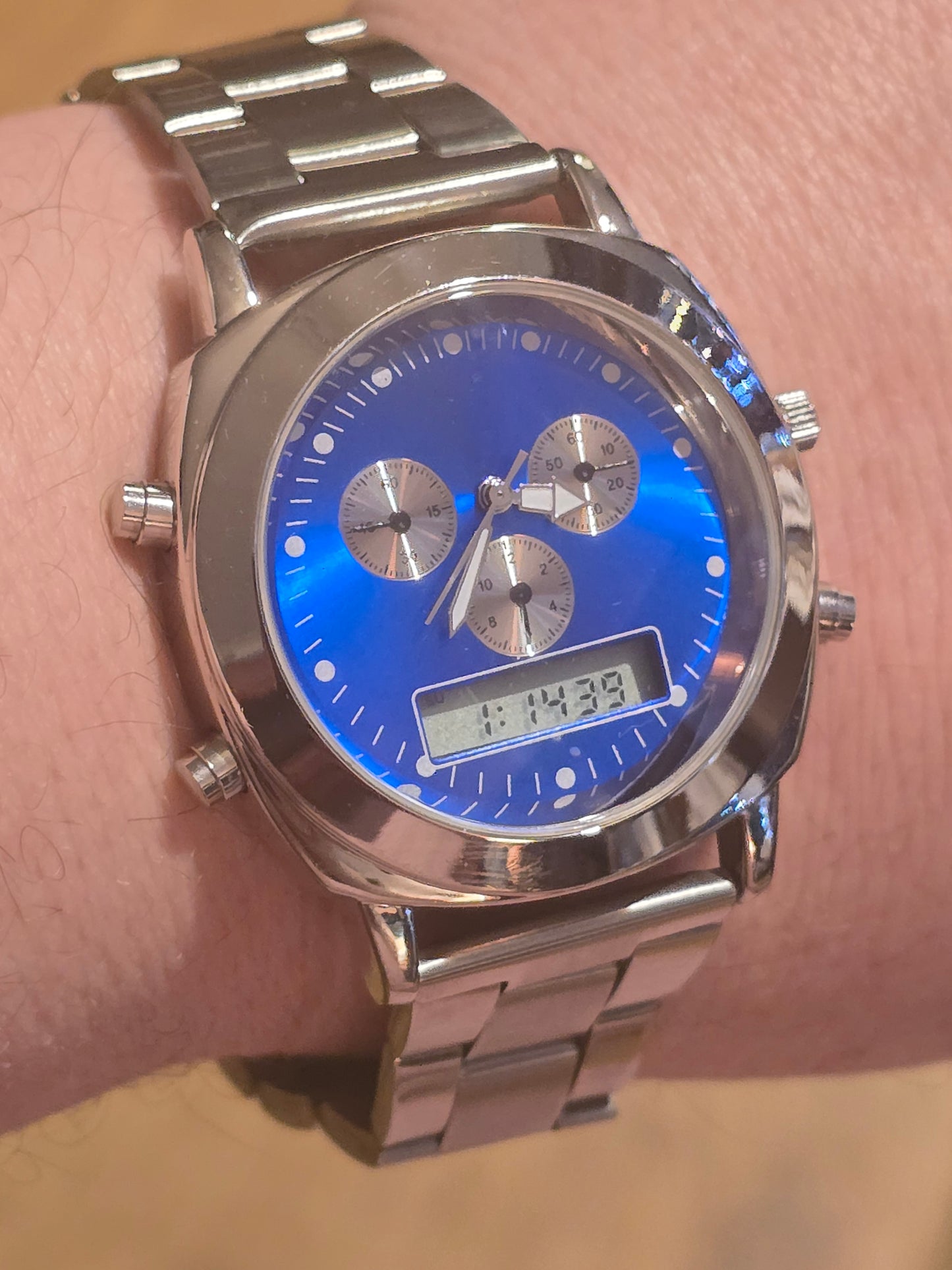 Mens Dual-Time Analogue / Digital Quartz Watch - Pre-owned - 1