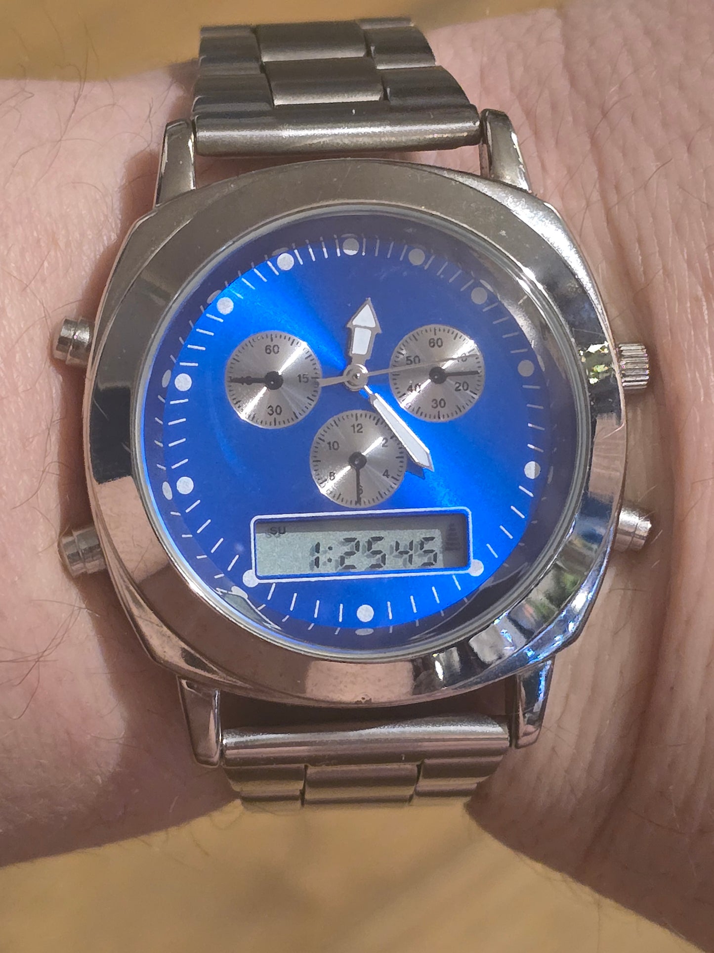 Mens Dual-Time Analogue / Digital Quartz Watch - Pre-owned - 1