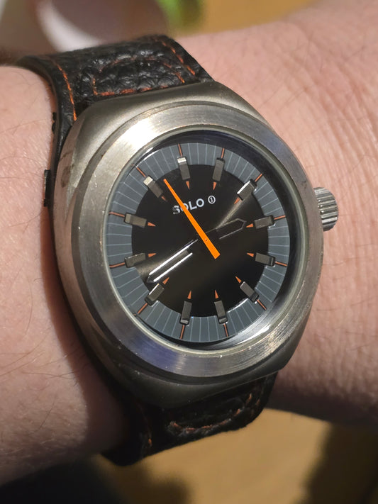 Solo Mens Quartz Watch - Pre-owned - 1
