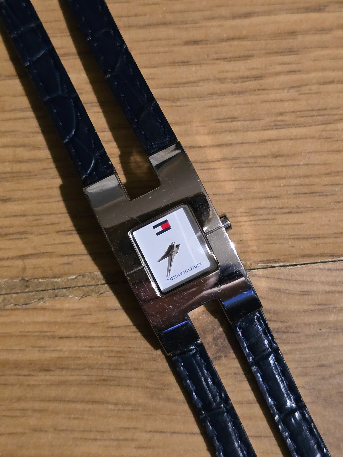 Tommy Hilfiger Ladies Quartz Watch - Pre-owned - 1