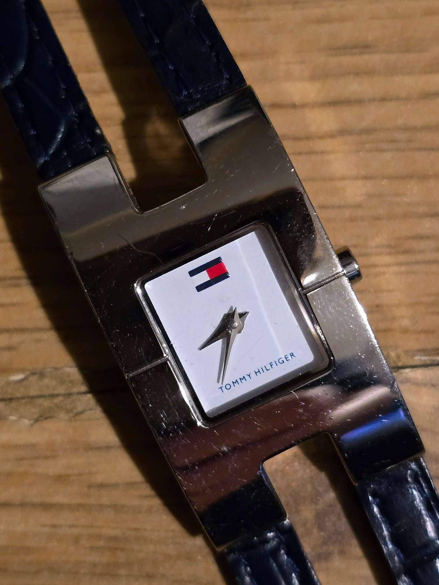 Tommy Hilfiger Ladies Quartz Watch - Pre-owned - 1