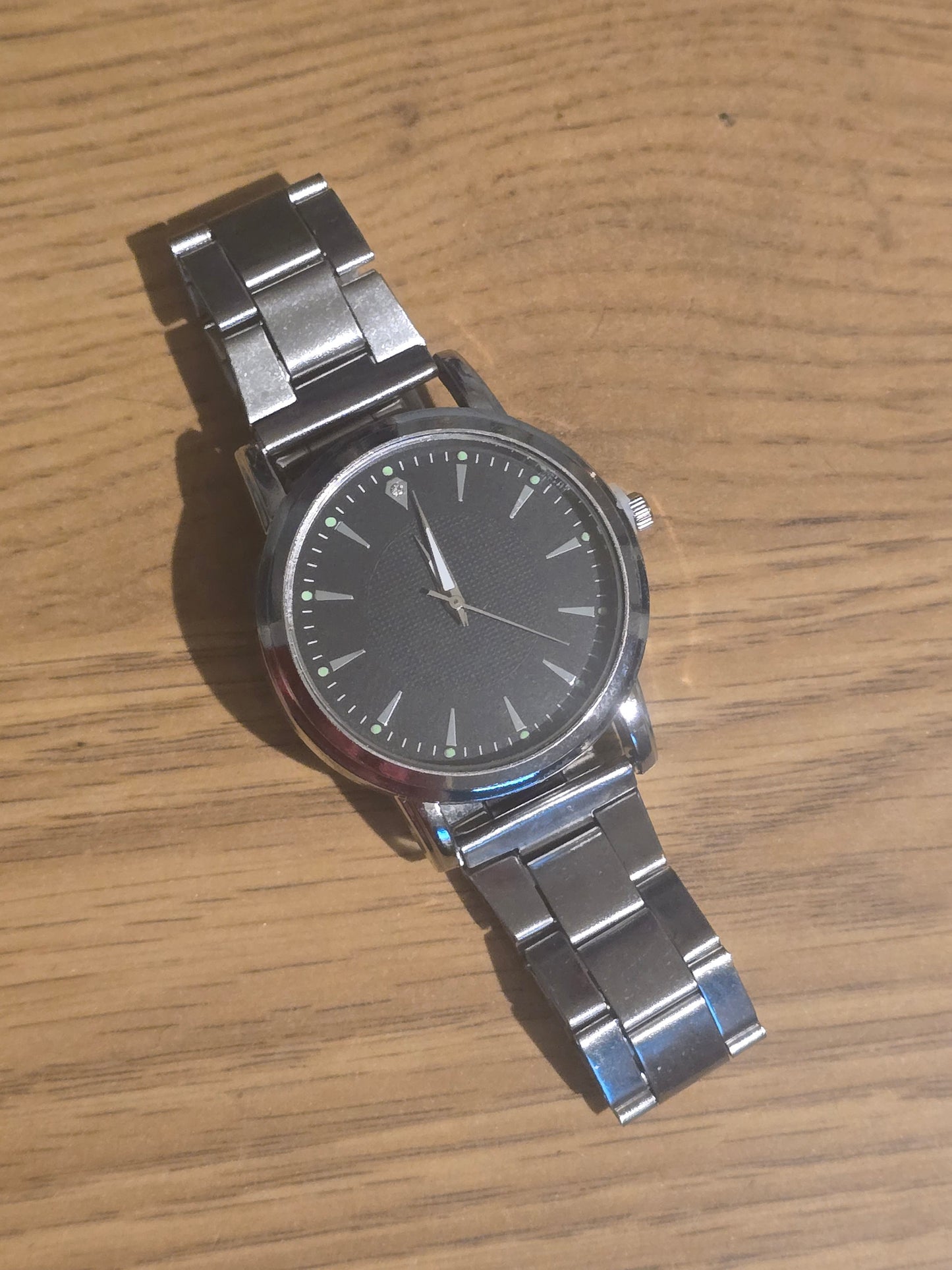 Mens Classic Design Quartz Dress Watch - New - 2