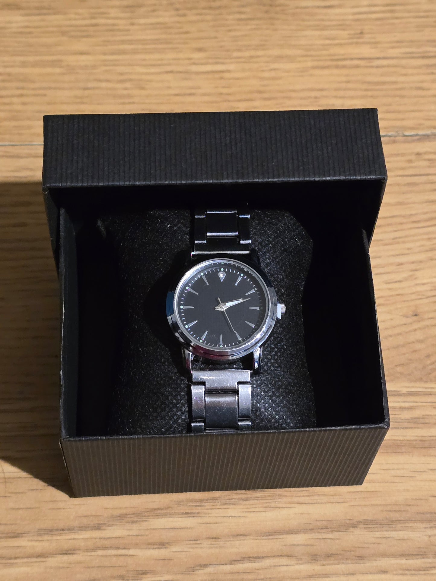 Ladies Classic Quartz Dress Watch - Silver - New - 2