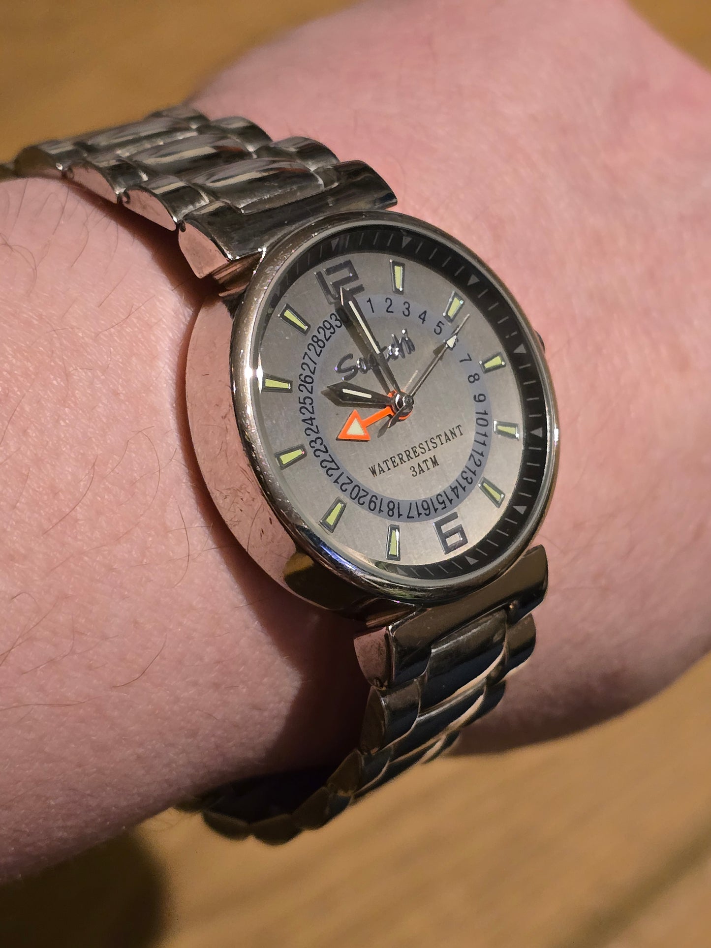 Saatchi Mens Water Resistant Quartz Watch - New - 1