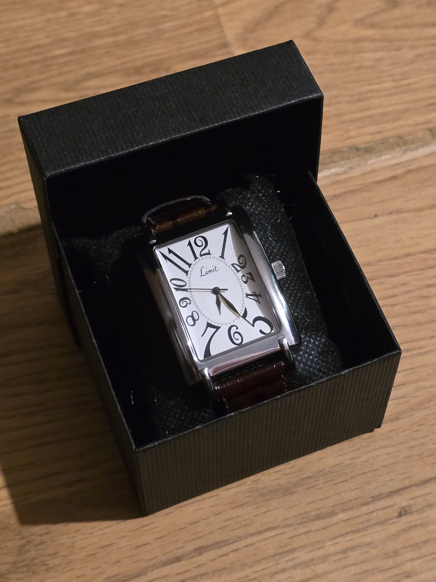 Limit Mens Quartz Watch - Pre-owned - 1