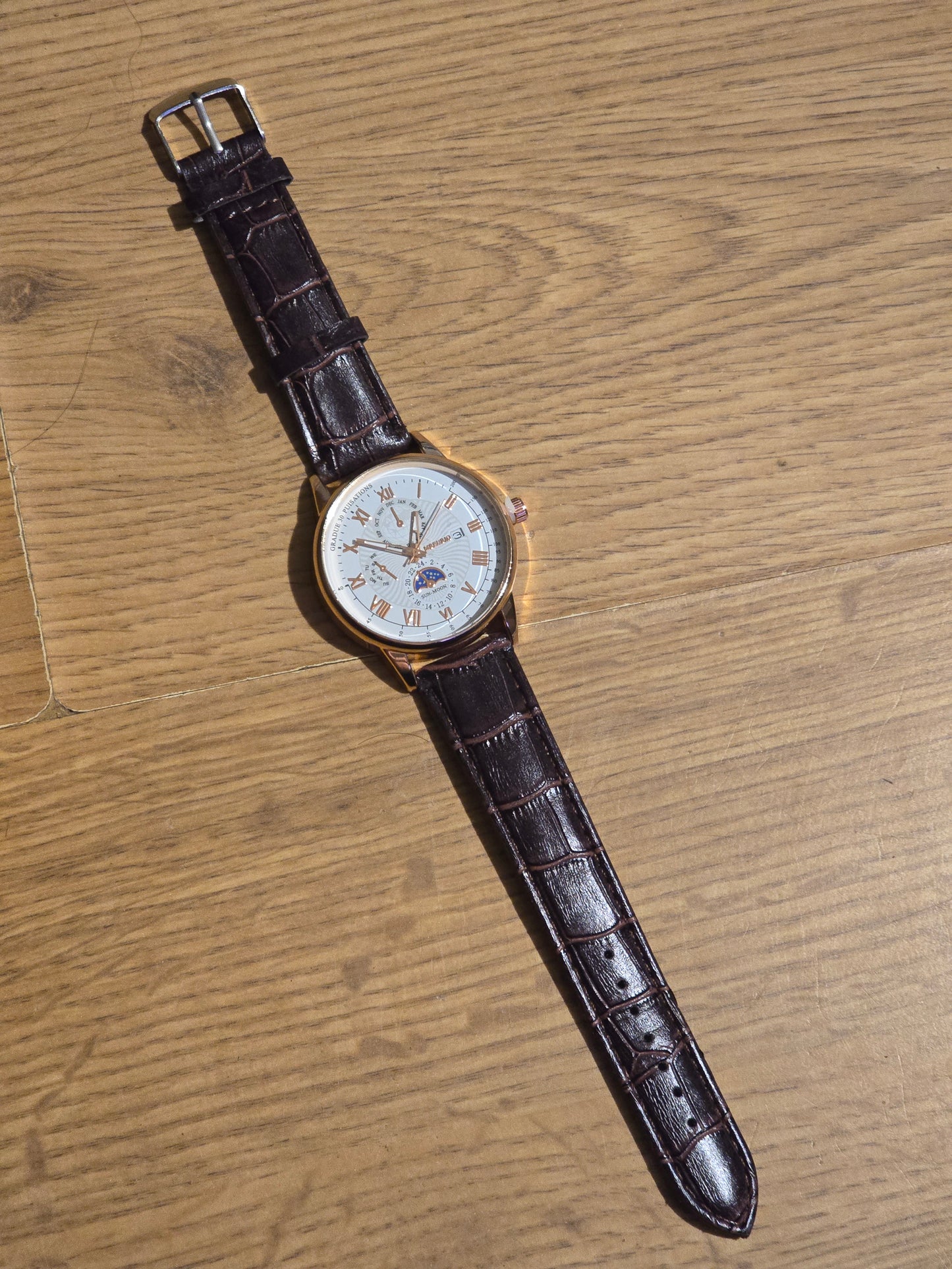 Mens Classic Quartz Watch - New - 1