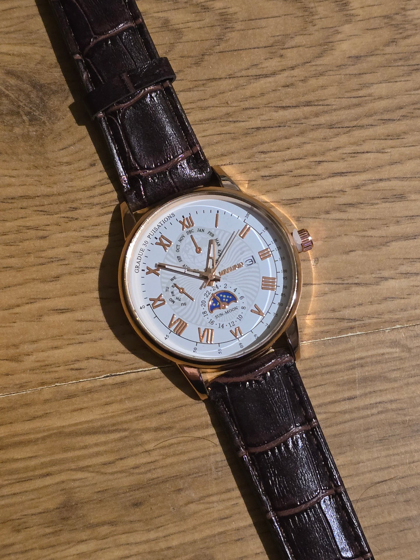 Mens Classic Quartz Watch - New - 1