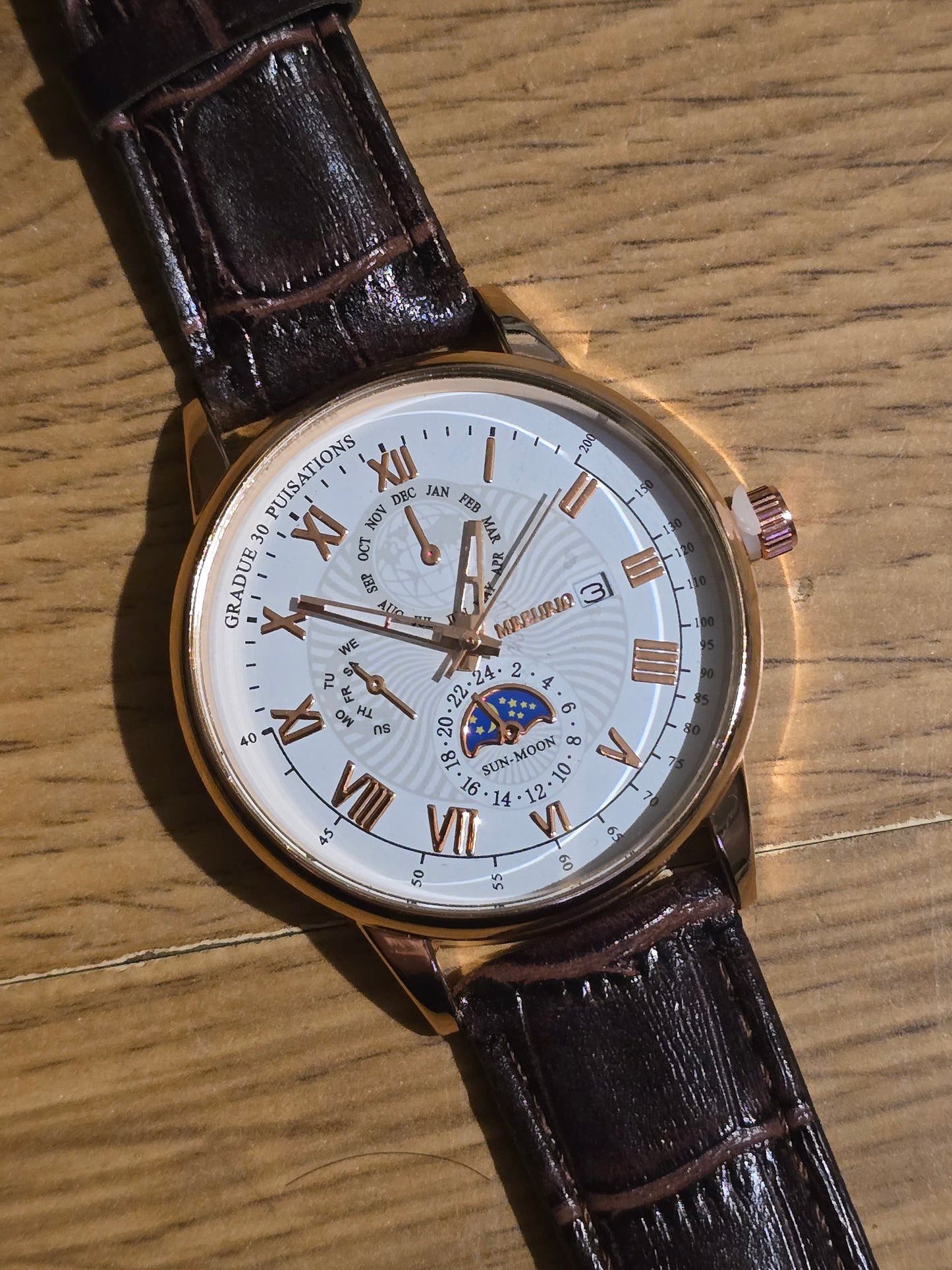 Mens Classic Quartz Watch - New - 1