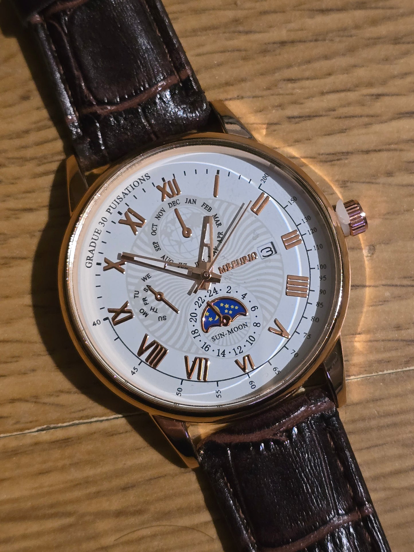 Mens Classic Quartz Watch - New - 1