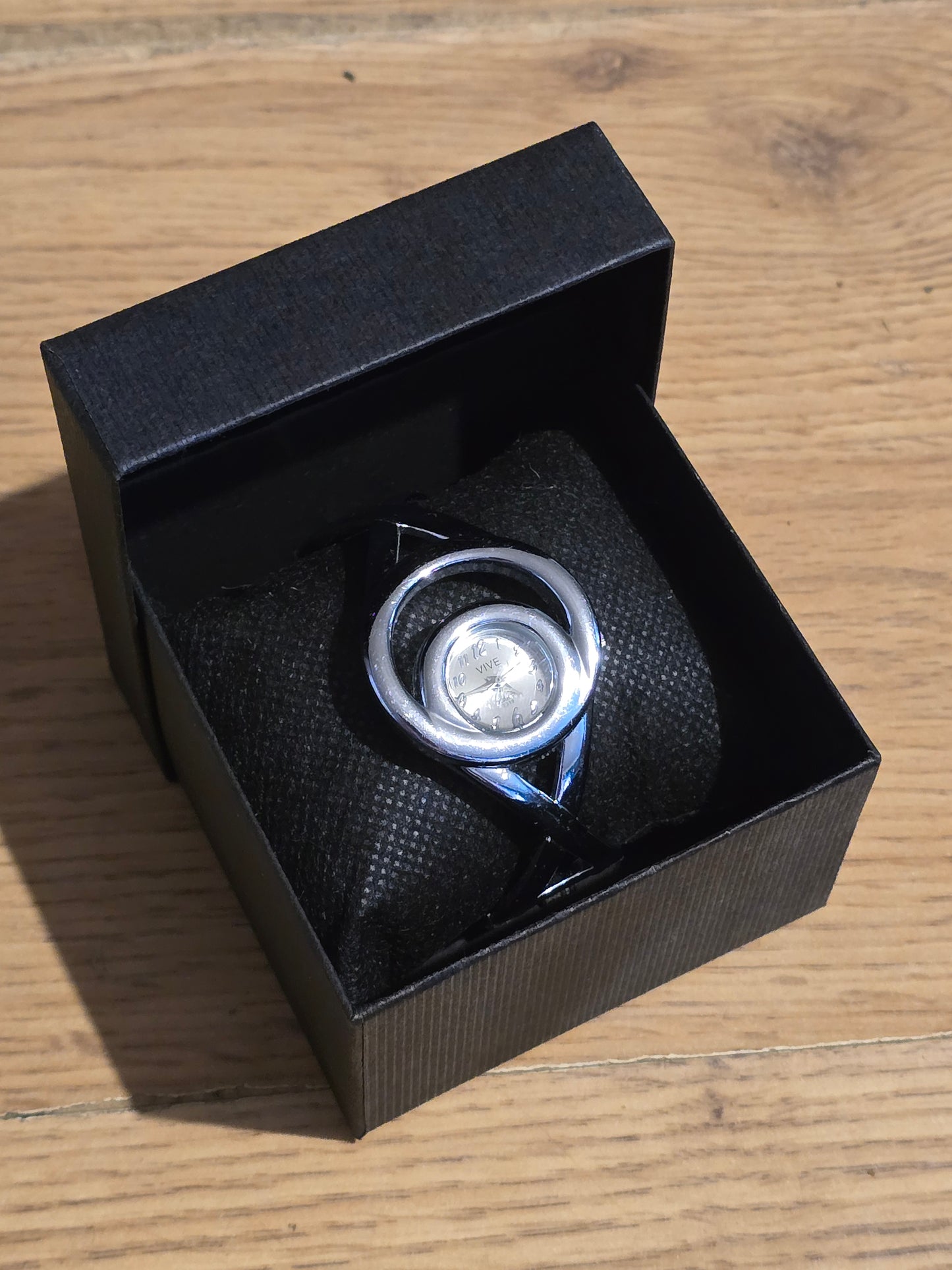 Vive Ladies Quartz Dress Watch - Pre-owned - 1