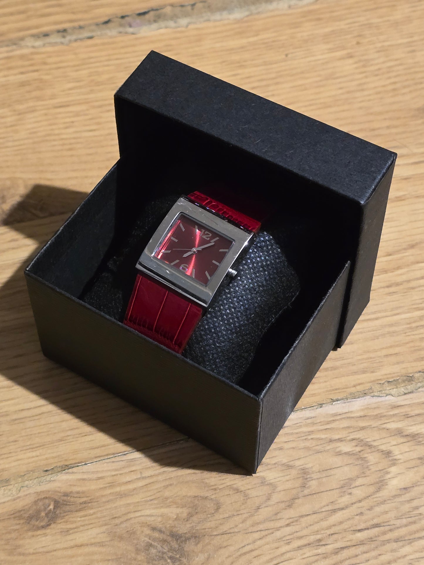 Marks & Spencer Ladies Quartz Watch - Pre-owned - 1