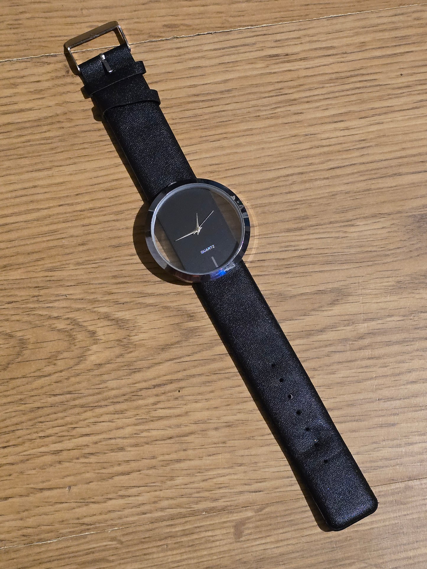 Ladies Quartz Watch - New - 2