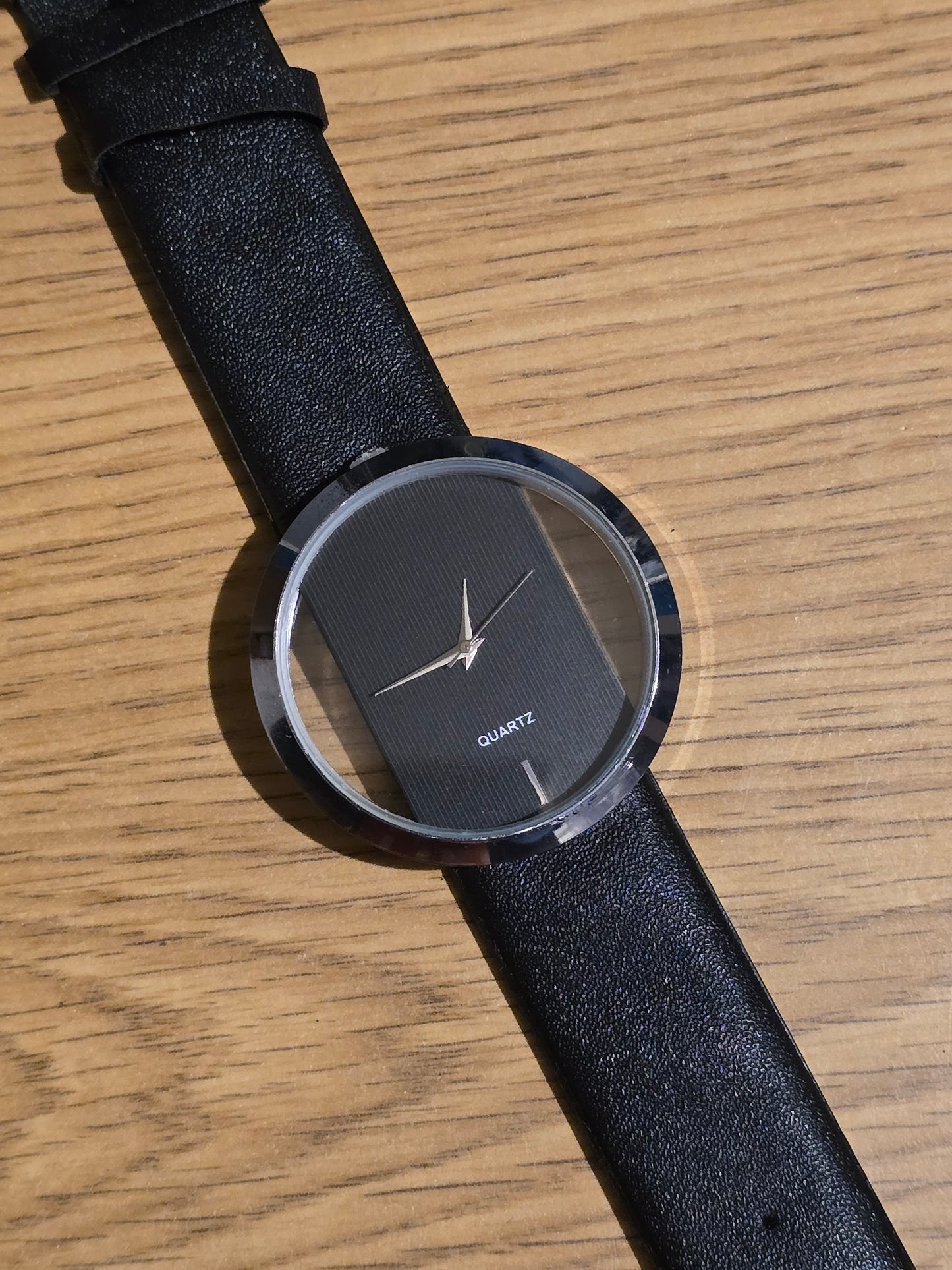 Ladies Quartz Watch - New - 2