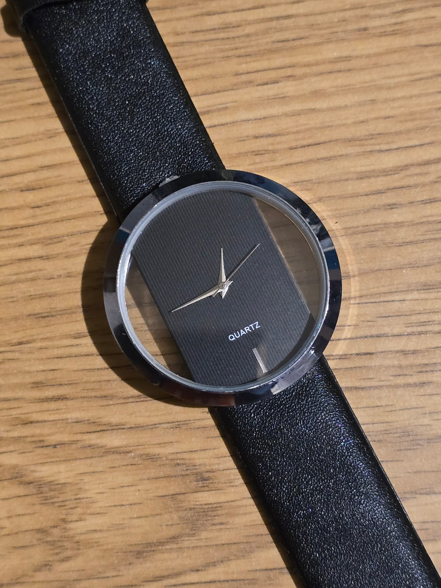 Ladies Quartz Watch - New - 2