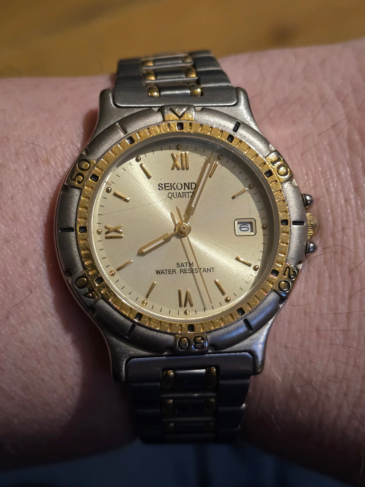 Sekonda Mens Bi-Colour Water Resistant Quartz Watch - Pre-owned - 1