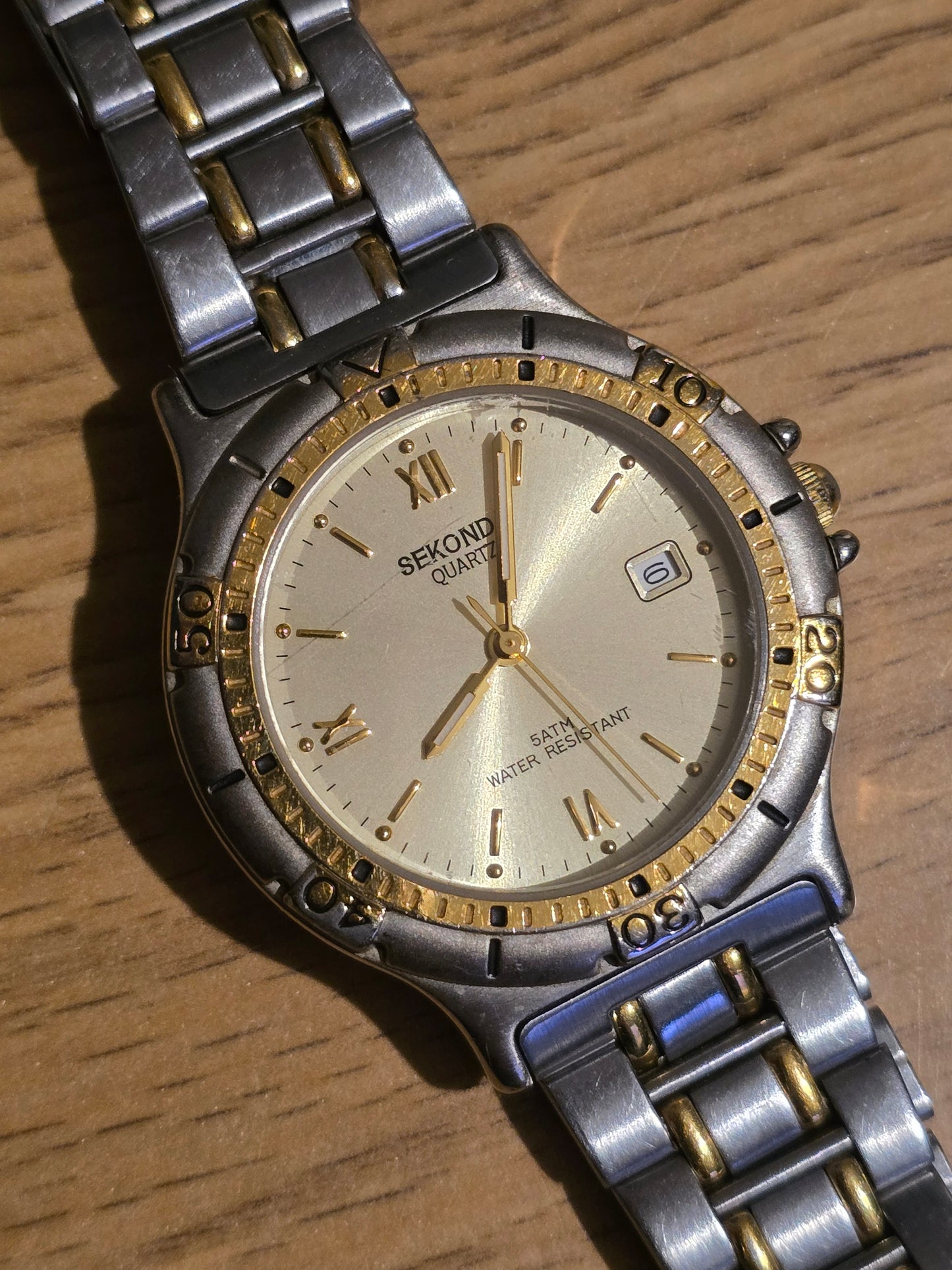 Sekonda Mens Bi-Colour Water Resistant Quartz Watch - Pre-owned - 1