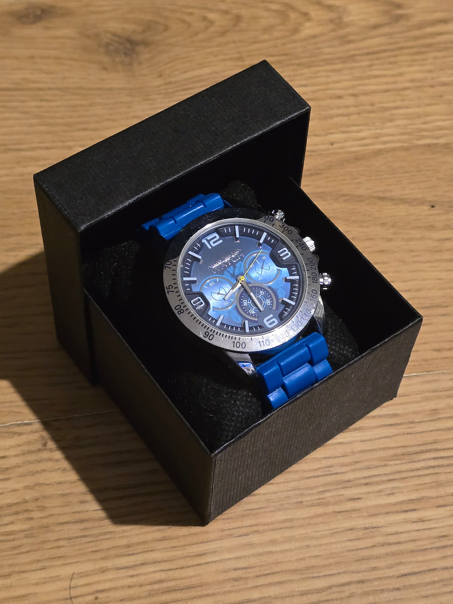 Atlas Mens Quartz Watch - Pre-owned - 1