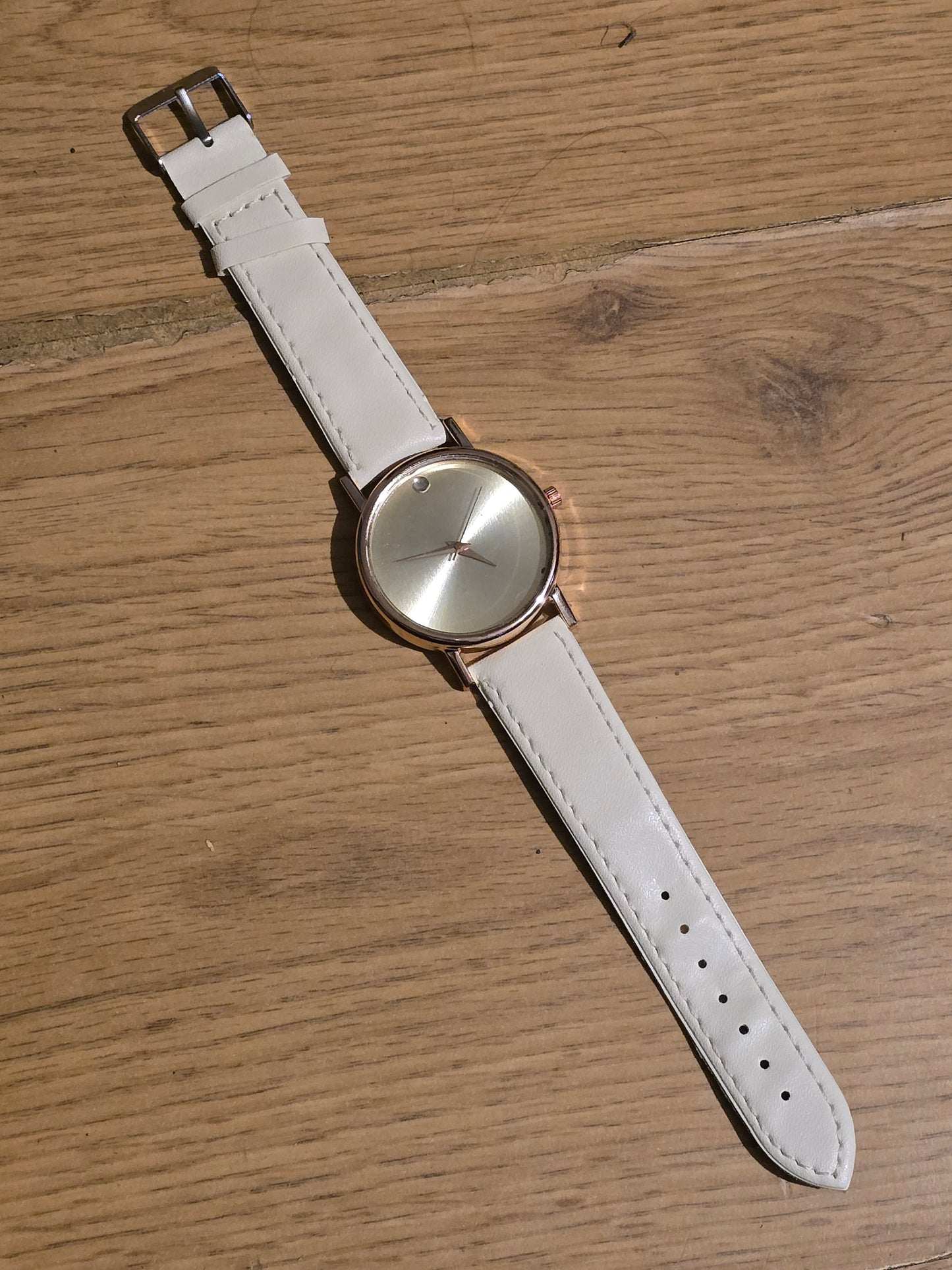 Mens / Unisex Minimalist Quartz Watch - New - 9