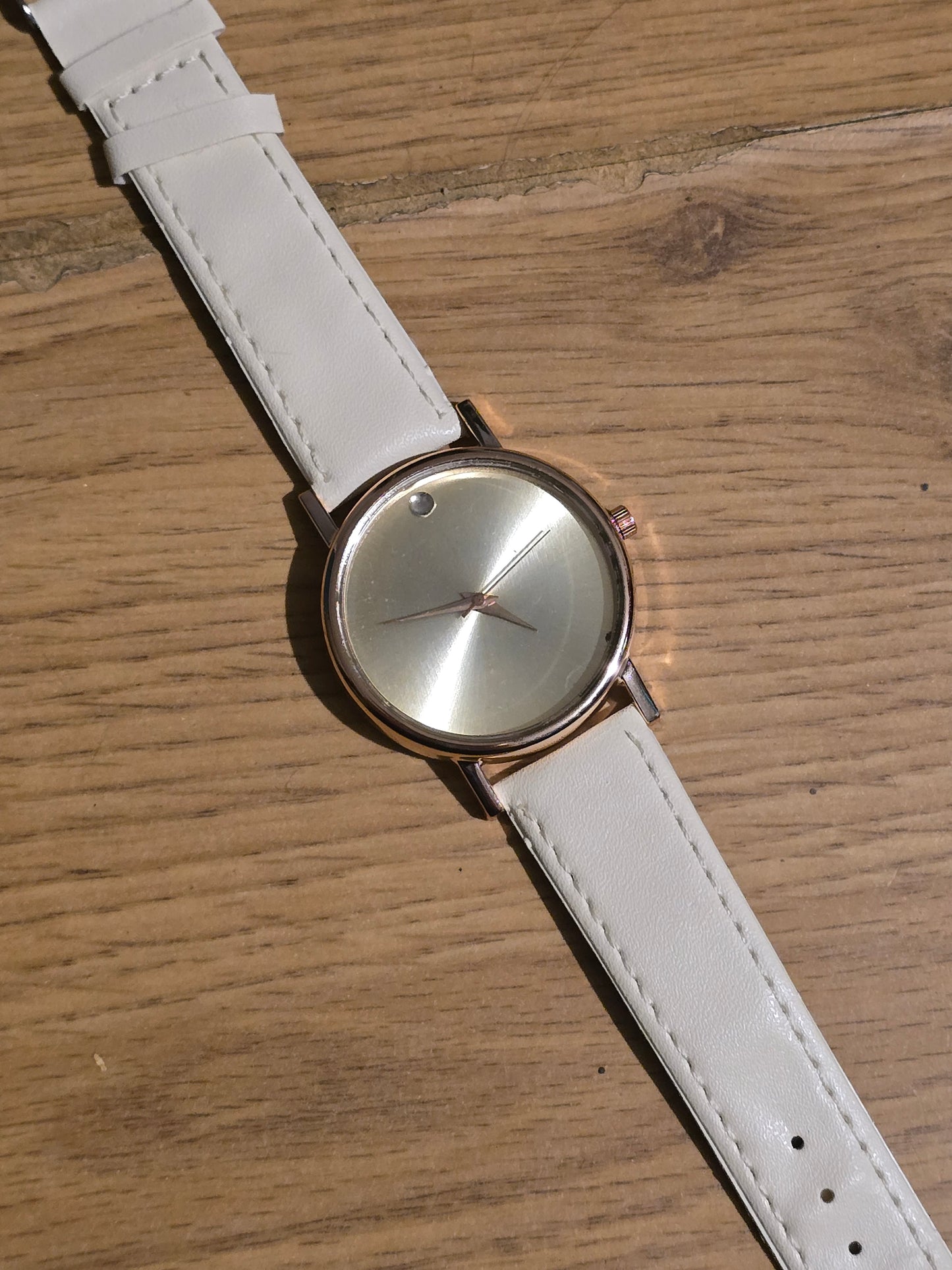 Mens / Unisex Minimalist Quartz Watch - New - 9