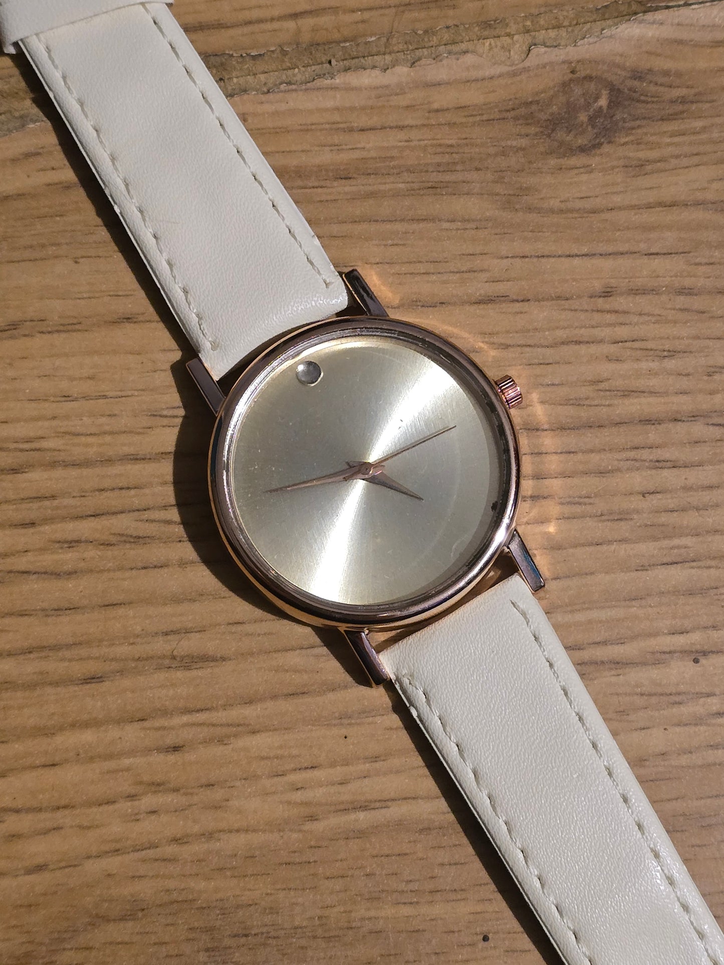 Mens / Unisex Minimalist Quartz Watch - New - 9