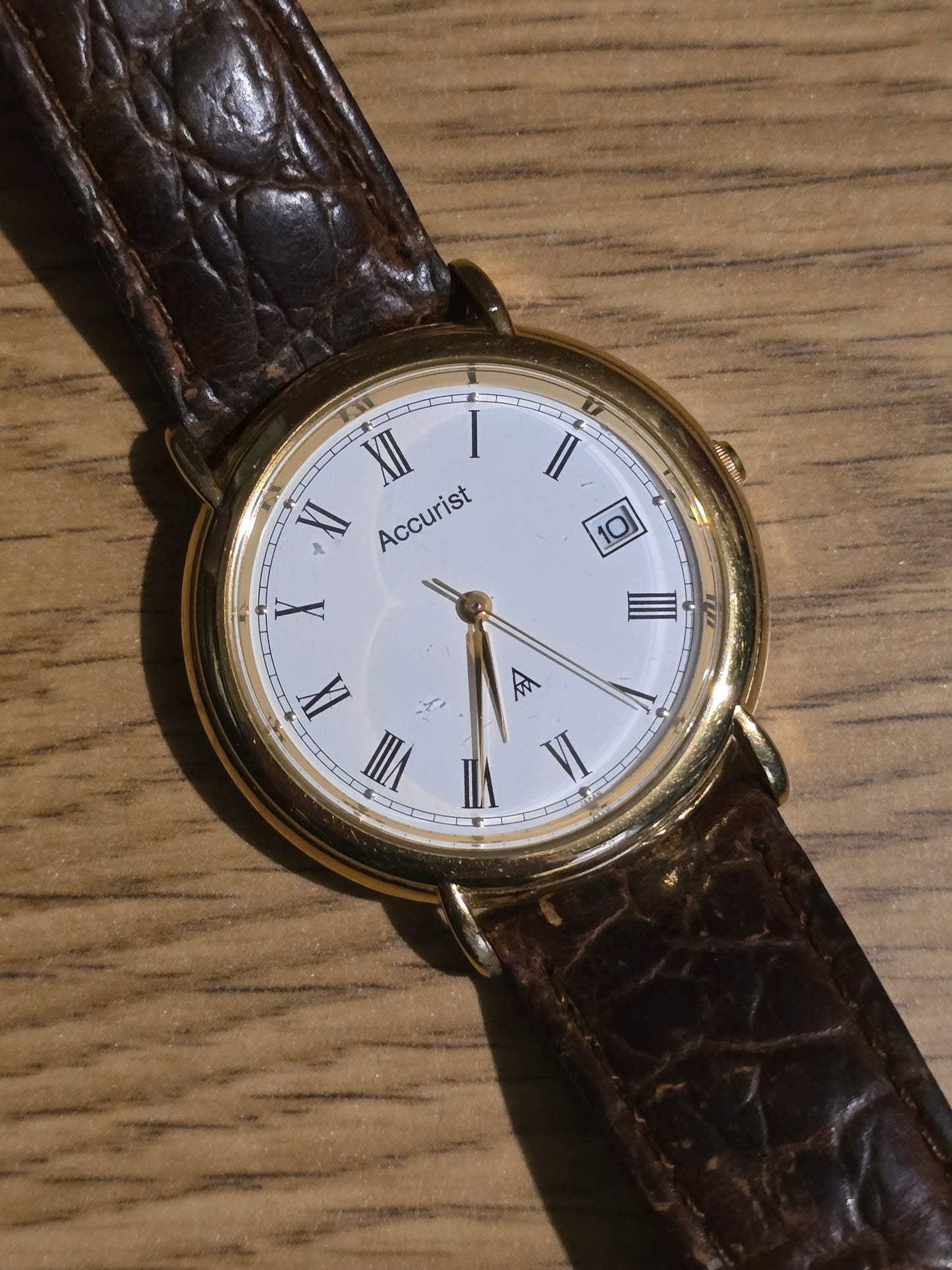 Accurist Mens / Unisex Gold Plated Quartz Watch - Pre-owned - 1