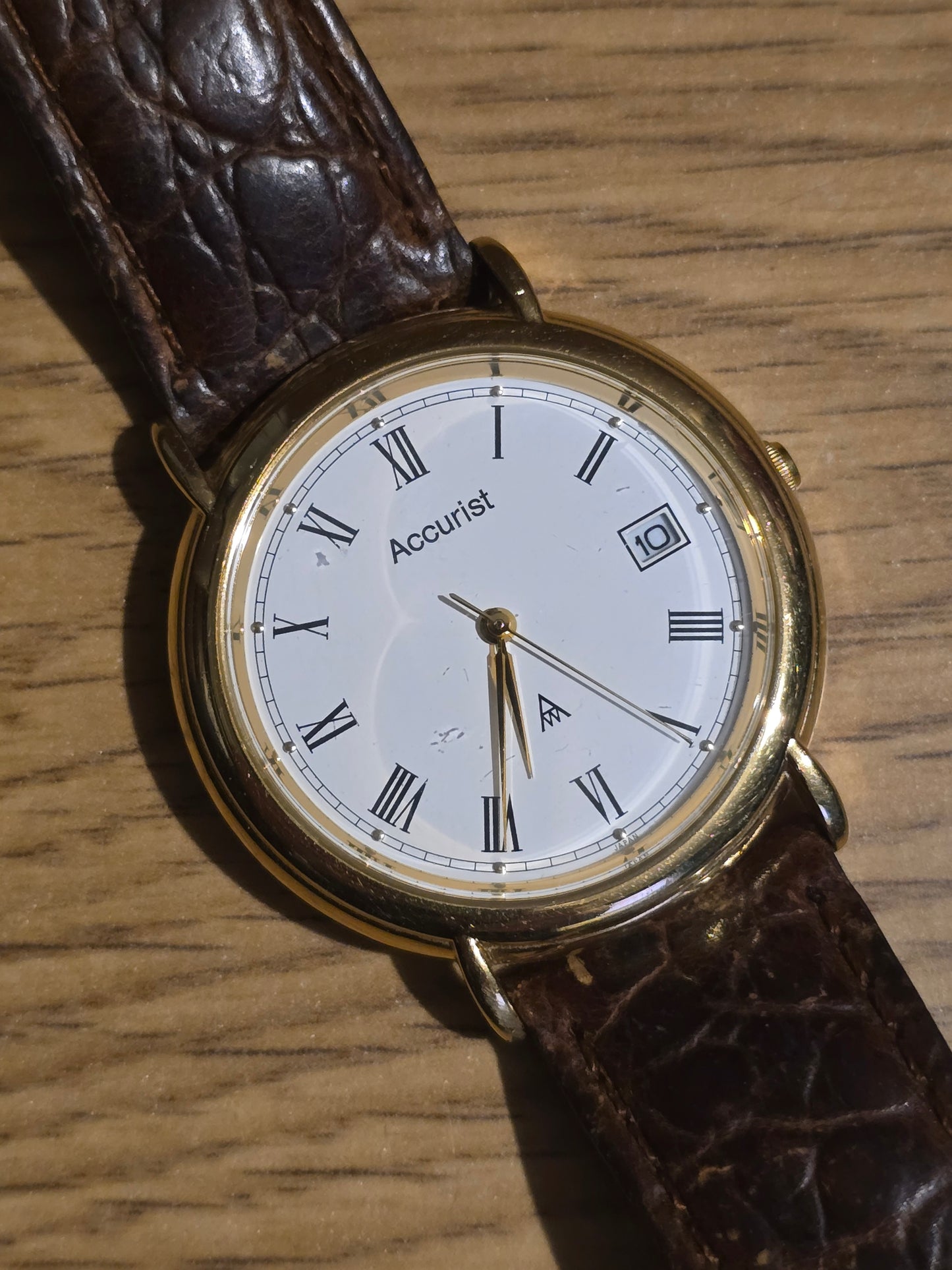 Accurist Mens / Unisex Gold Plated Quartz Watch - Pre-owned - 1