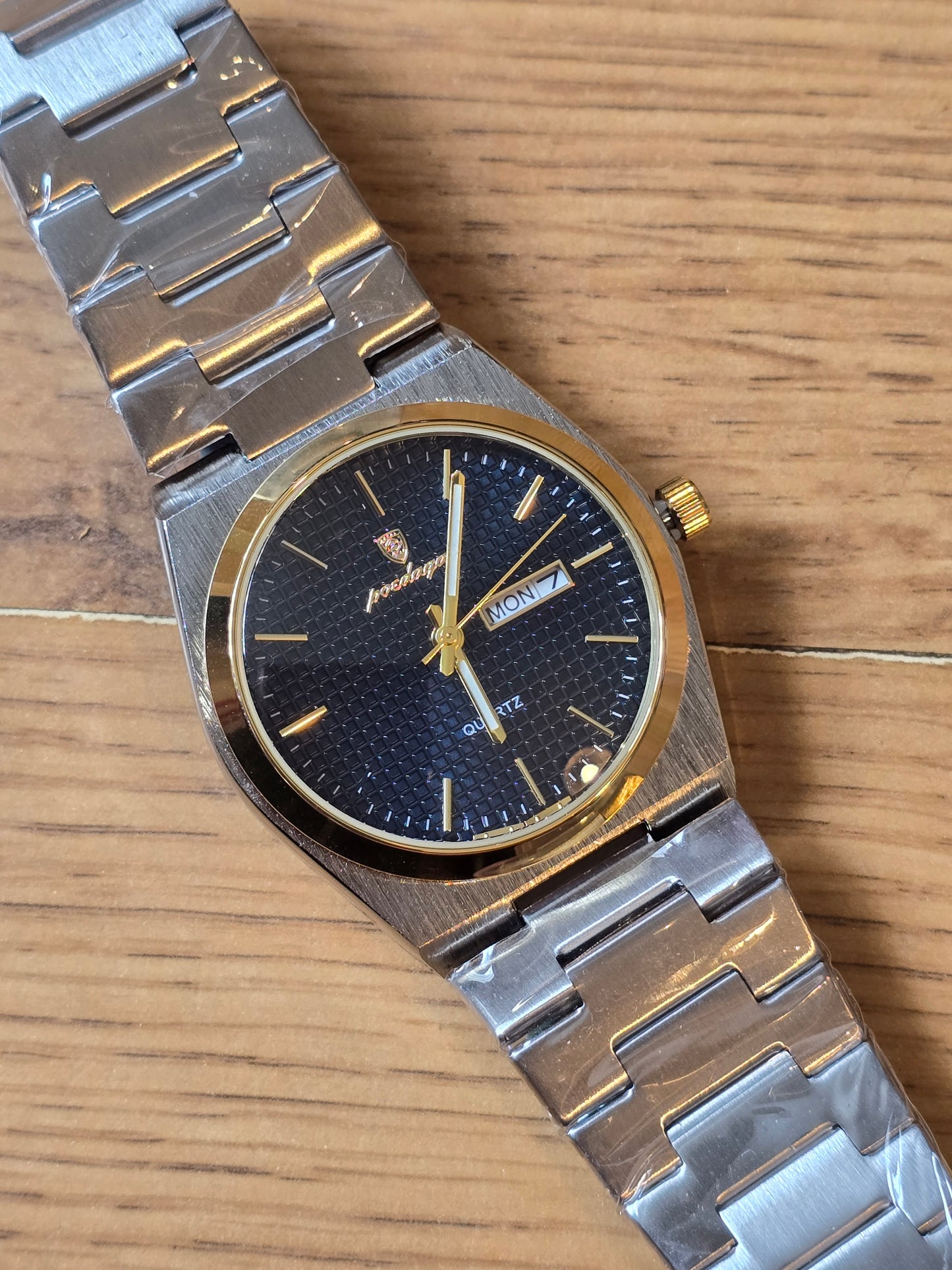 Poedagar Bi-Colour Mens Quartz Watch - New - 1