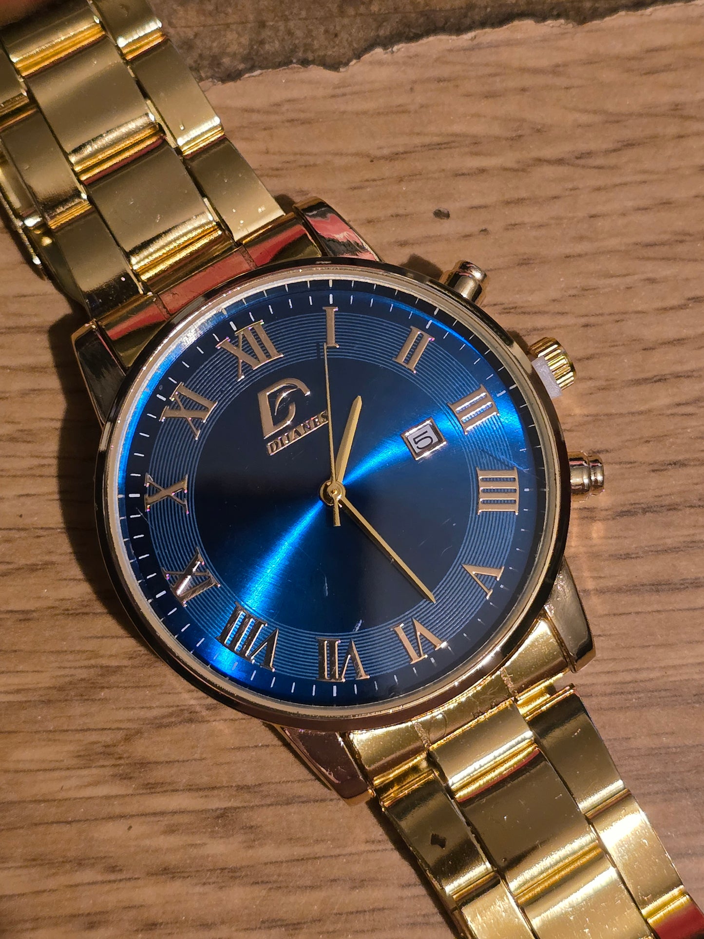 Dijanes Mens Gold Coloured Quartz Watch - New