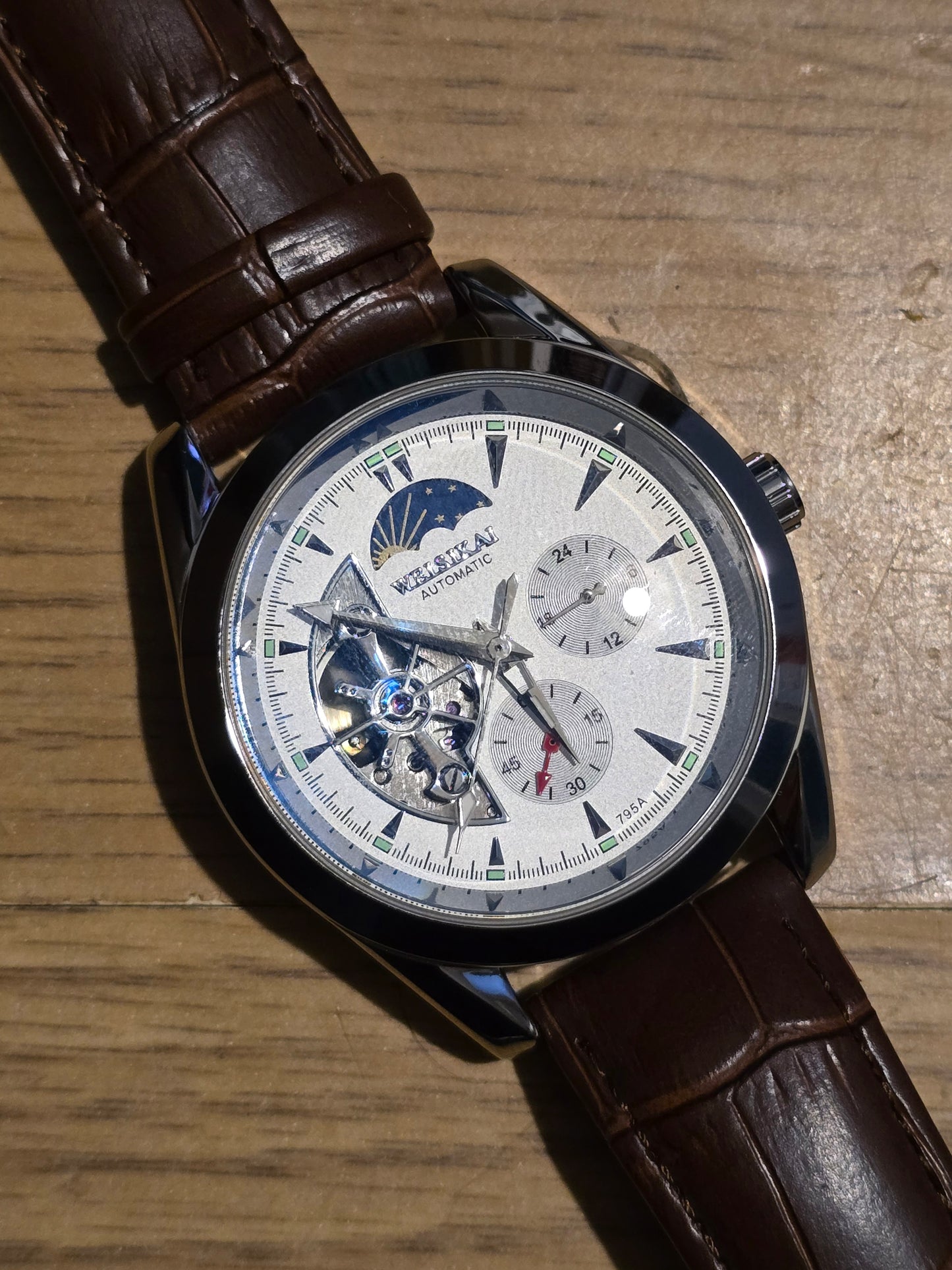 Automatic Mens Mechanical Watch - New