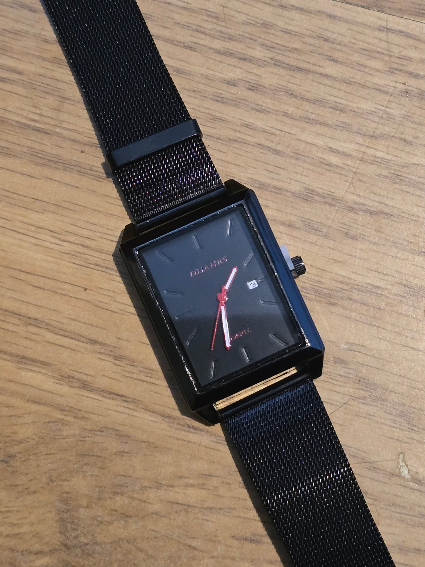 Dijanes Ladies / Unisex Quartz Watch - New