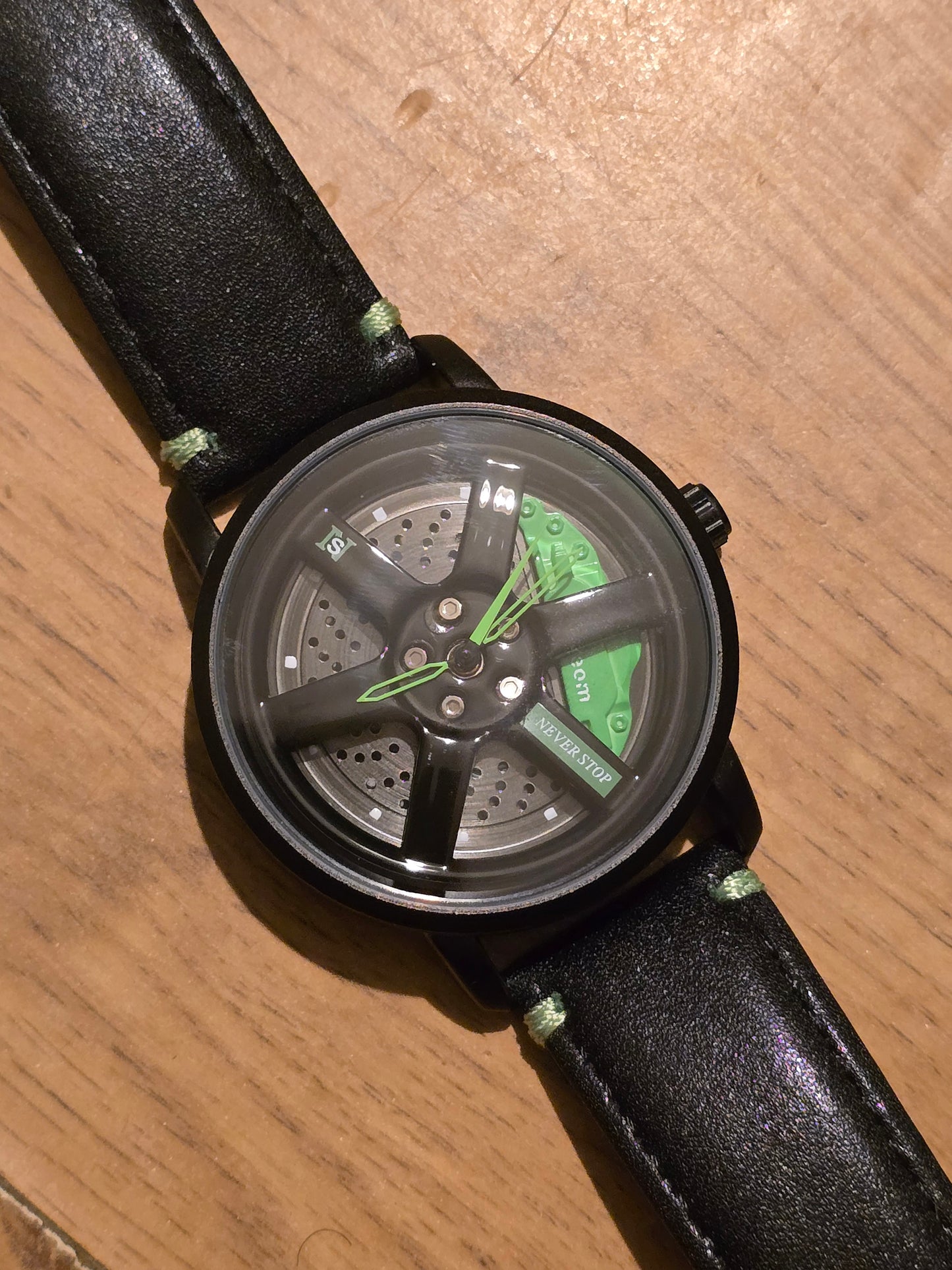 Never Stop Alloy Wheel Design Mens Quartz Watch with Rotating Face - Green - New - 1
