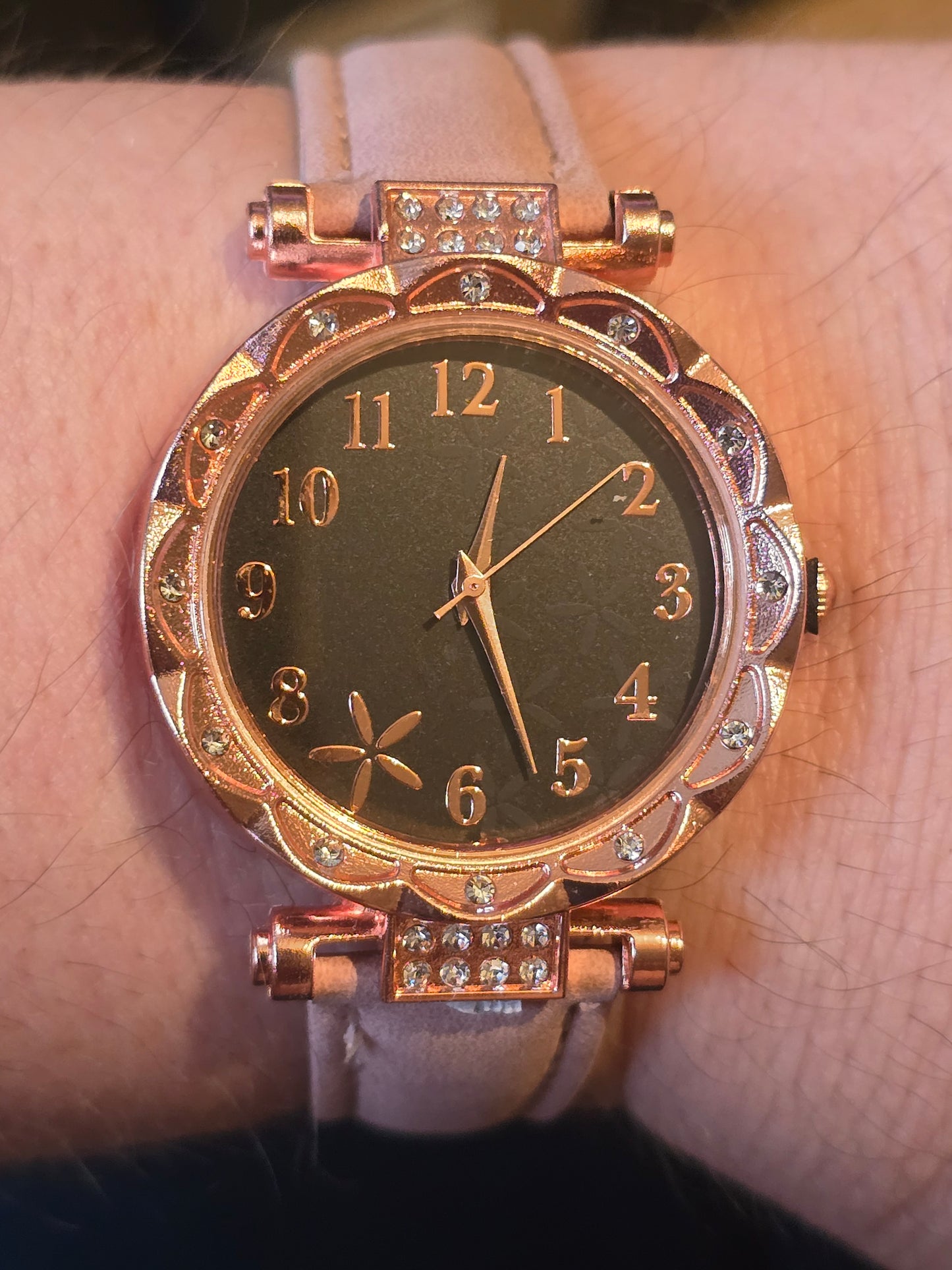 Ladies Quartz Watch - Pink - New - 1