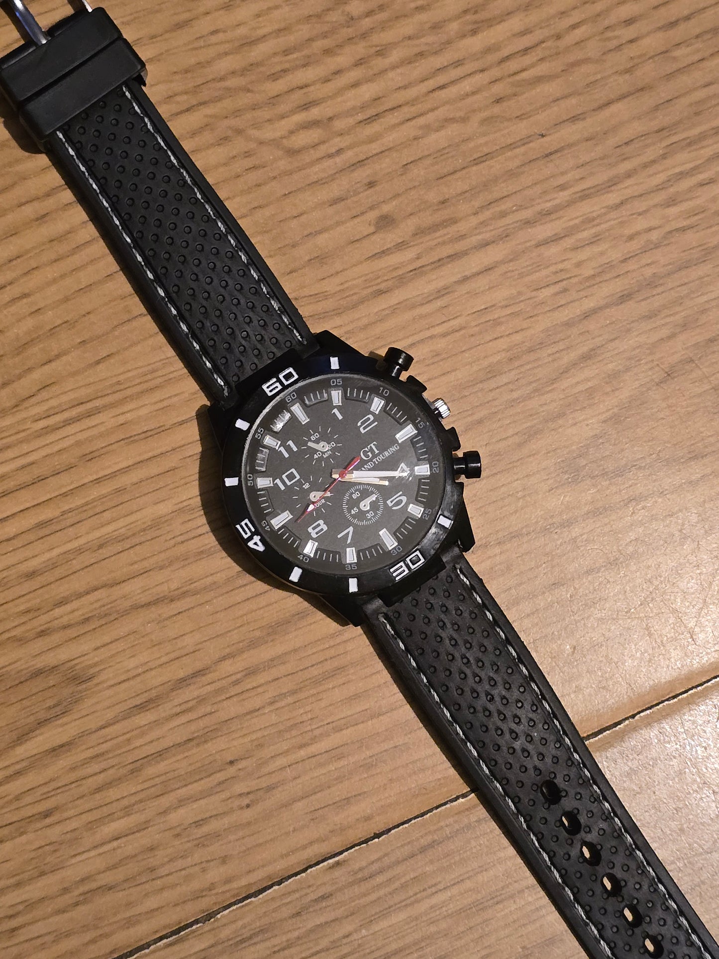 G.T Mens Quartz Watch - White - New