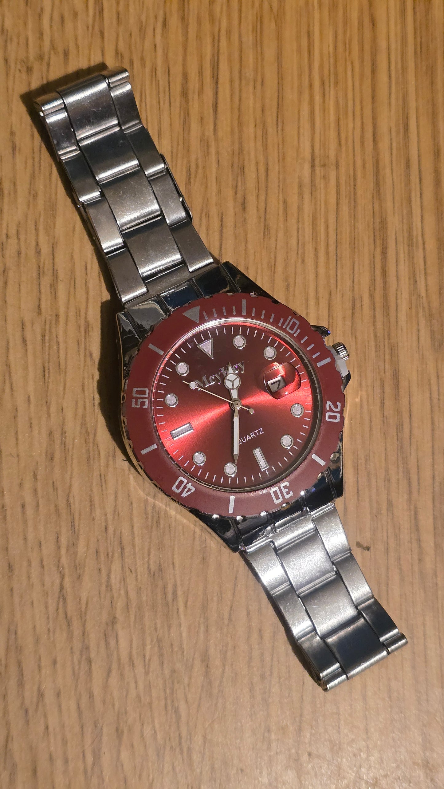 MeyKey Mens Quartz Watch - Red - New