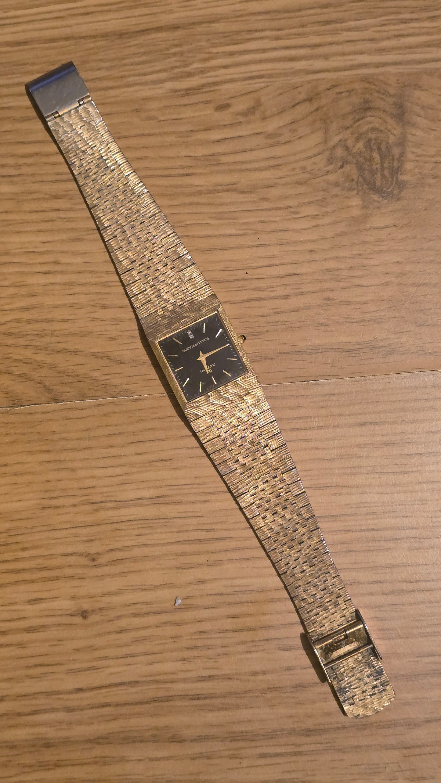 Solvil et Titus Ladies Quartz Watch - Pre-owned