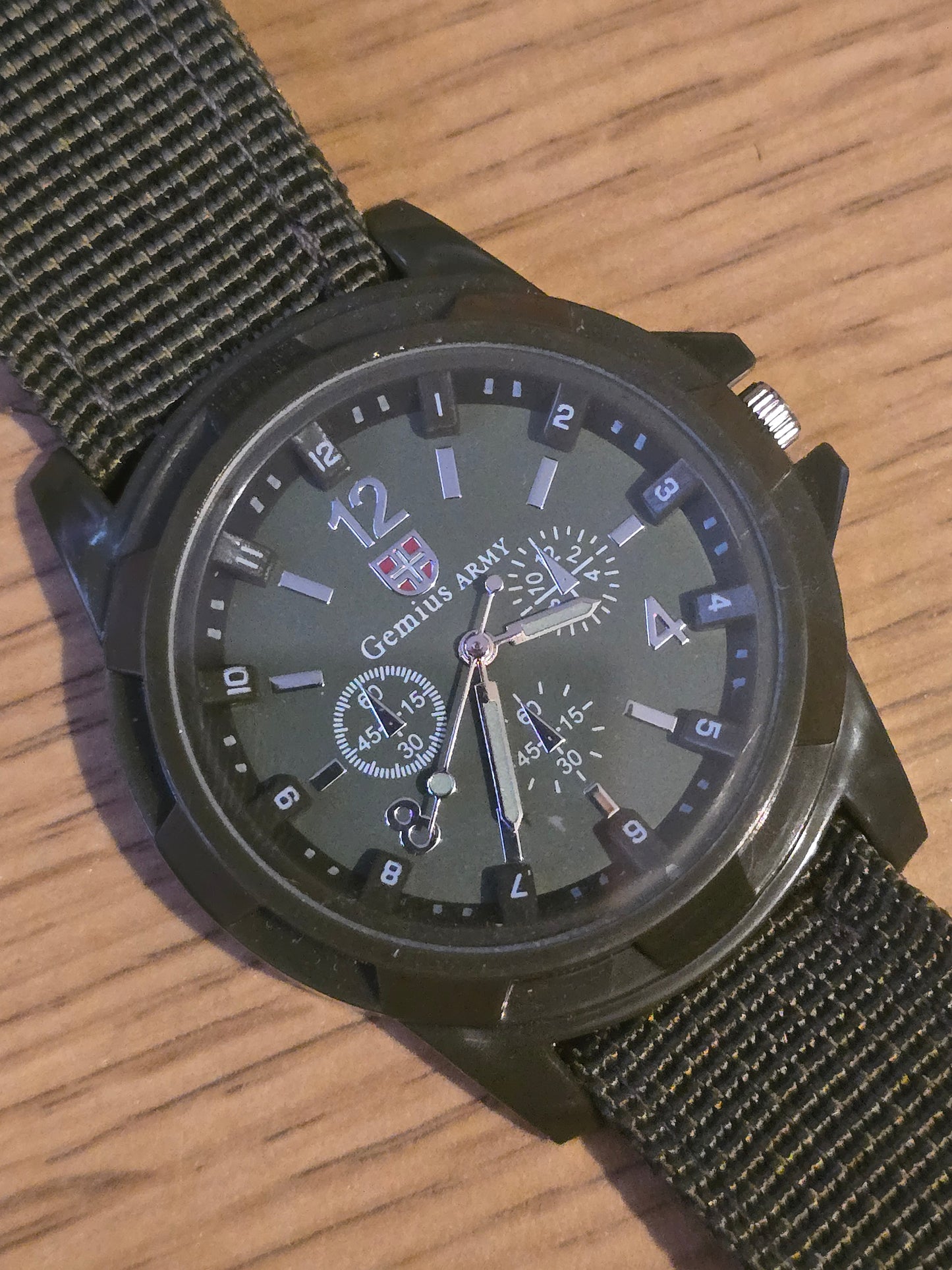 Gemius Army Unisex Quartz Watch - Green - New