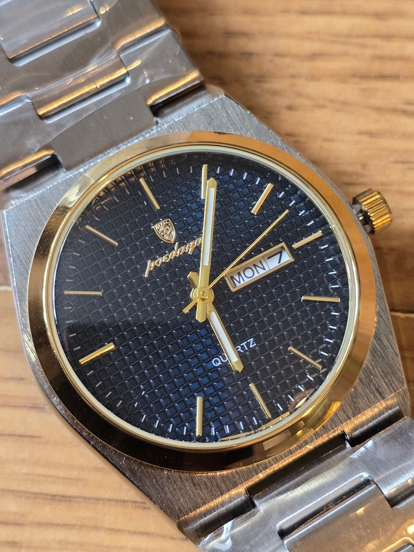 Poedagar Bi-Colour Mens Quartz Watch - New - 1