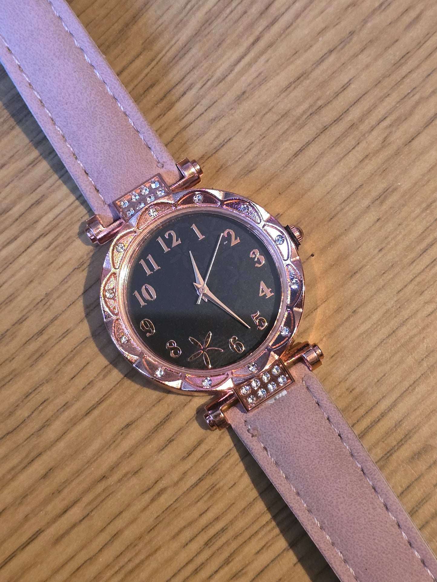 Ladies Quartz Watch - Pink - New - 1