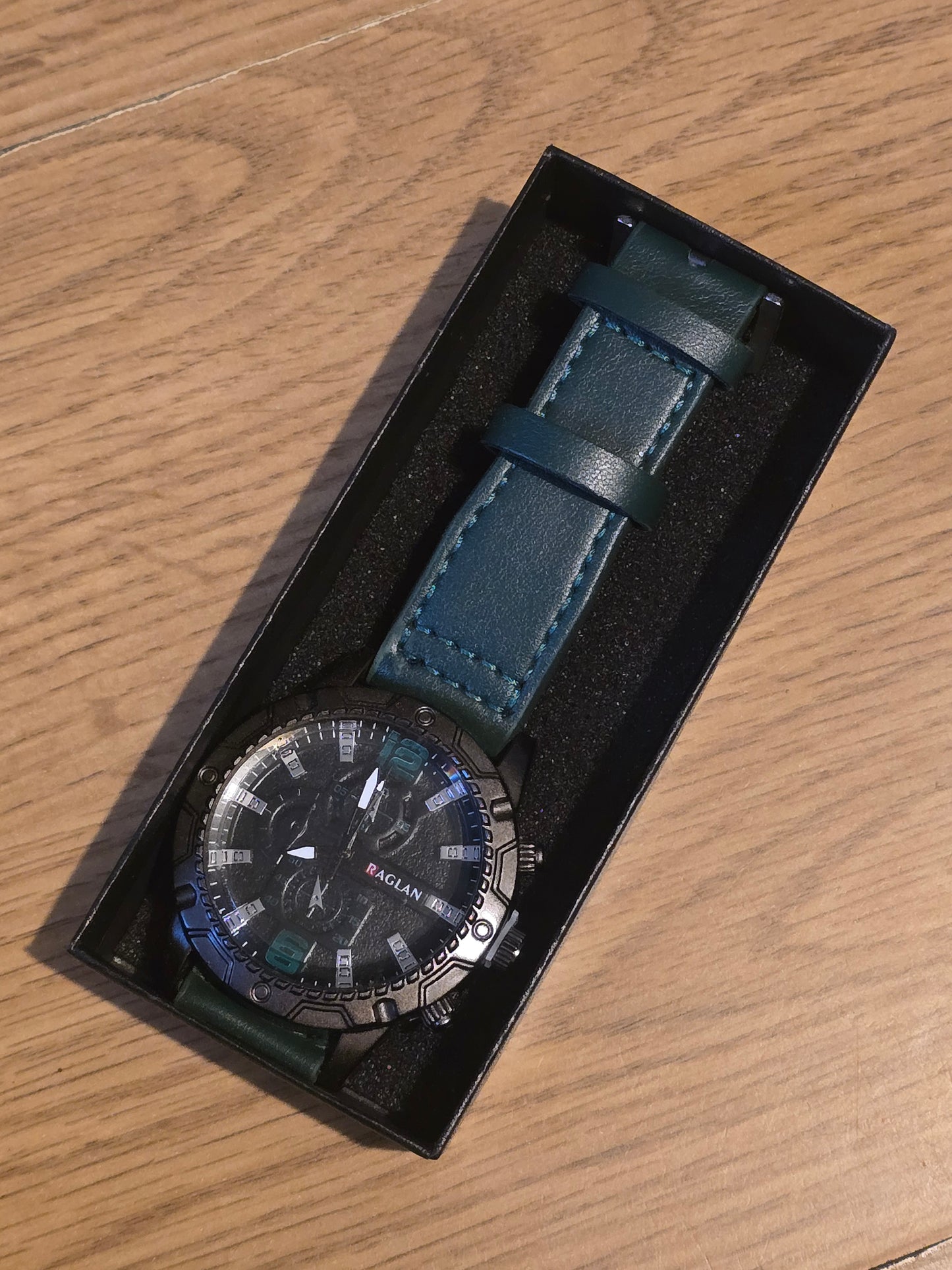 Raglan Mens Quartz Watch - Green - New - 1