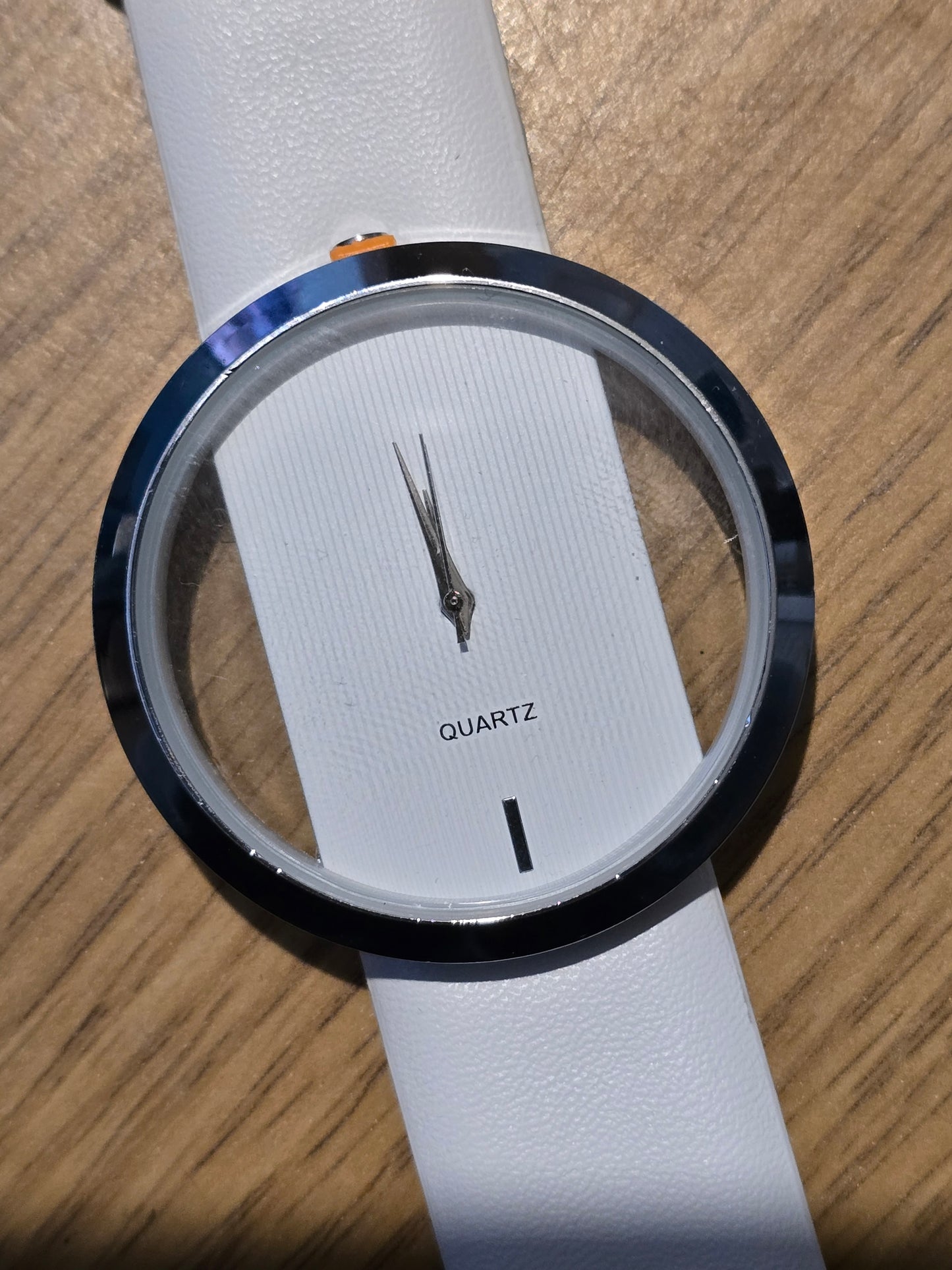 Ladies Quartz Watch - New - 1