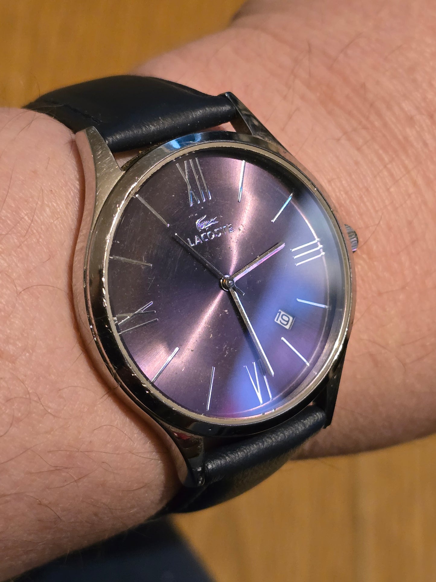 Lacoste 2300G Mens / Unisex Quartz Watch - Pre-owned - 1