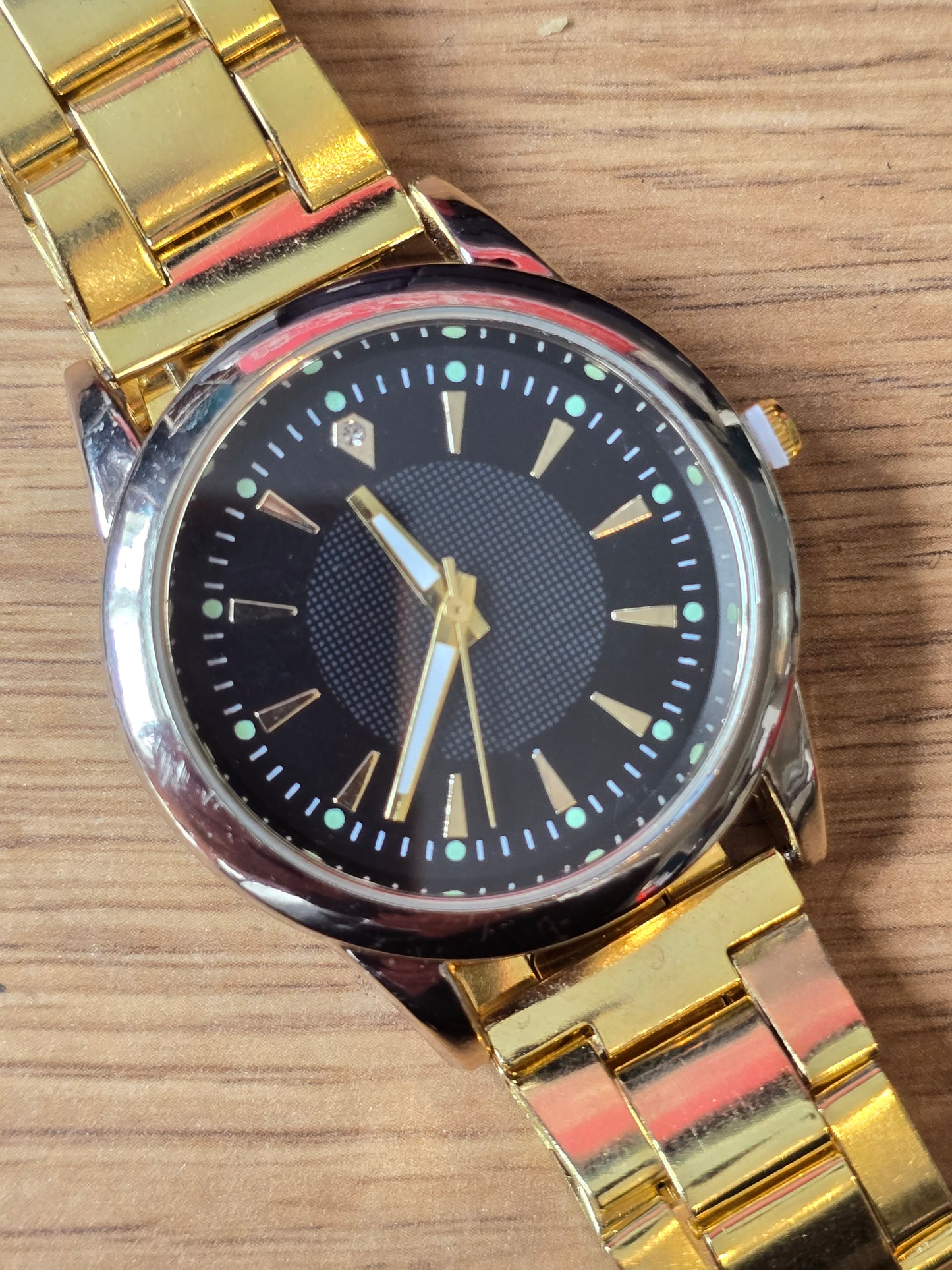 Mens Gold Coloured Quartz Watch - New