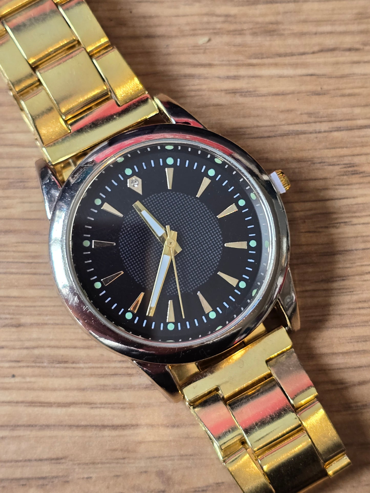 Mens Gold Coloured Quartz Watch - New