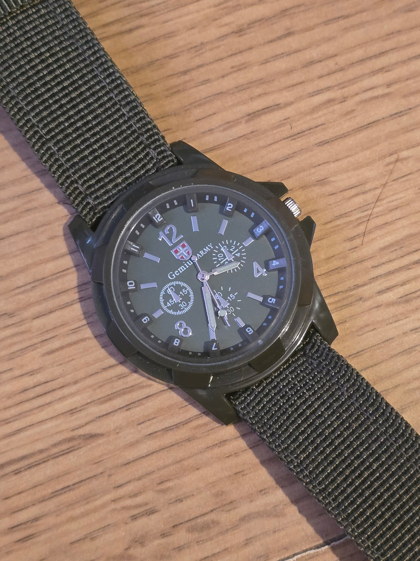 Gemius Army Unisex Quartz Watch - Green - New