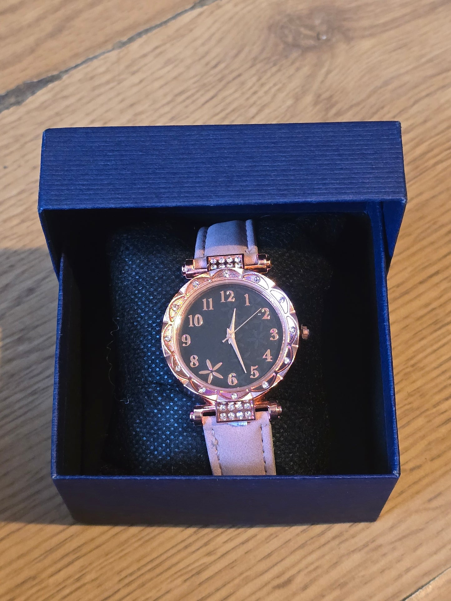 Ladies Quartz Watch - Pink - New - 1