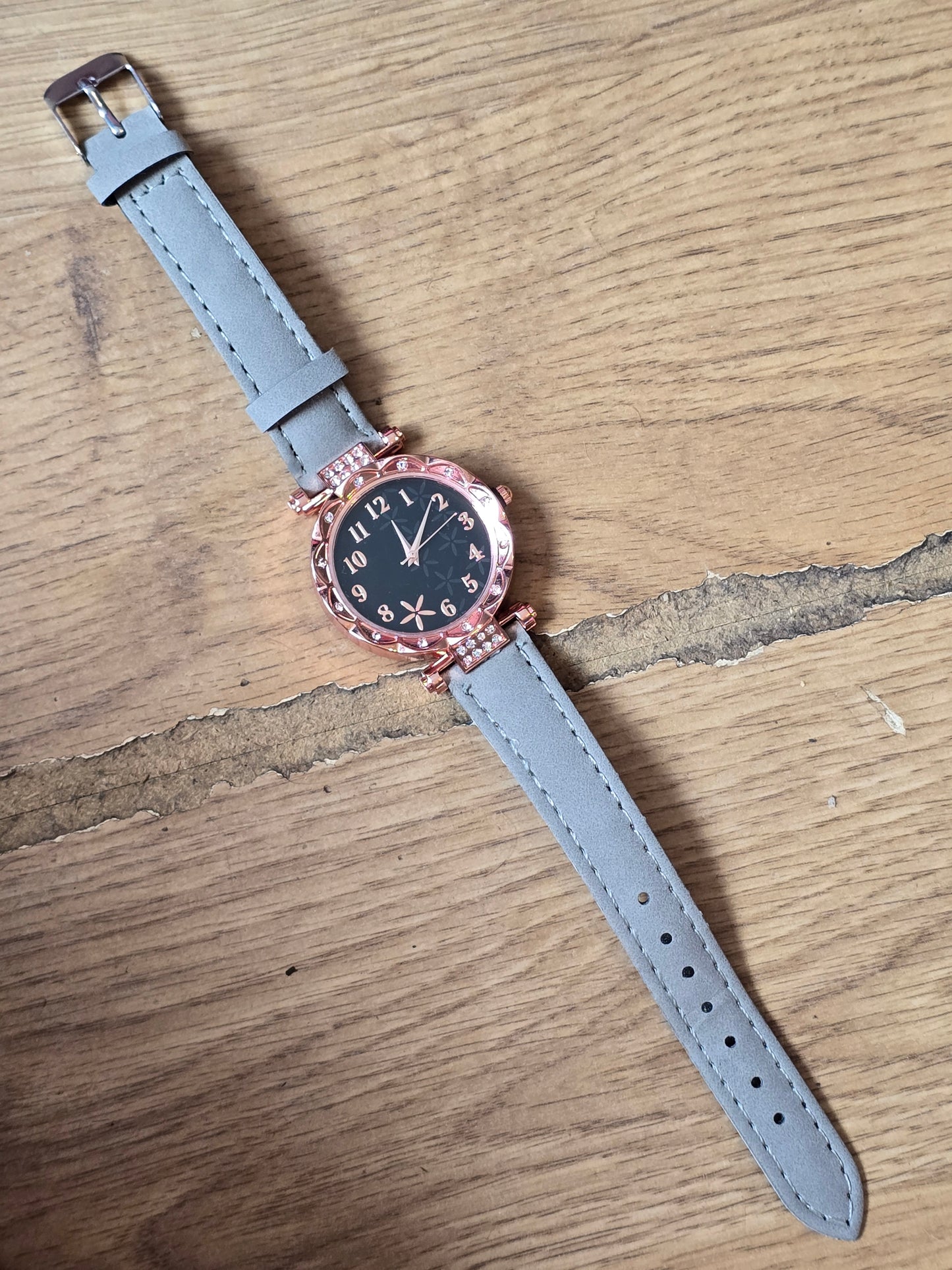 Ladies Quartz Watch - Grey - New - 1