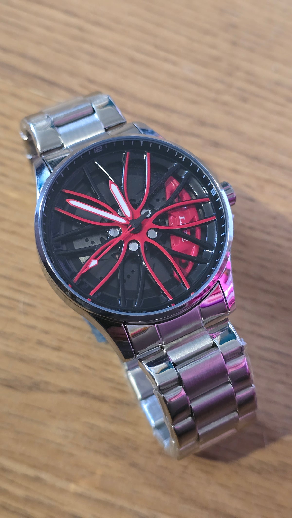 Lige Mens / Unisex Rotating Alloy Wheel Watch - Silver/Red - New - 1