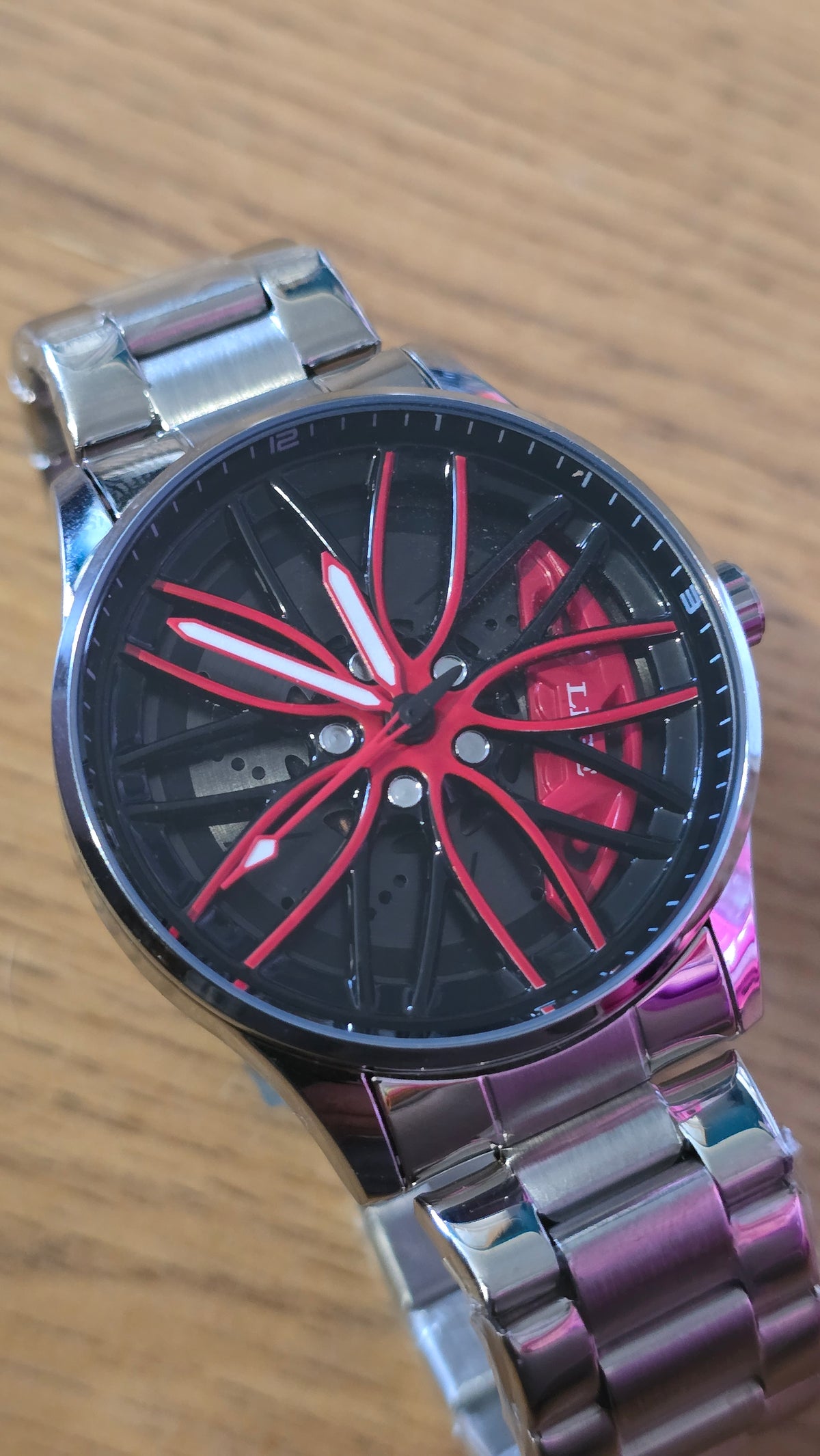 Lige Mens / Unisex Rotating Alloy Wheel Watch - Silver/Red - New - 1