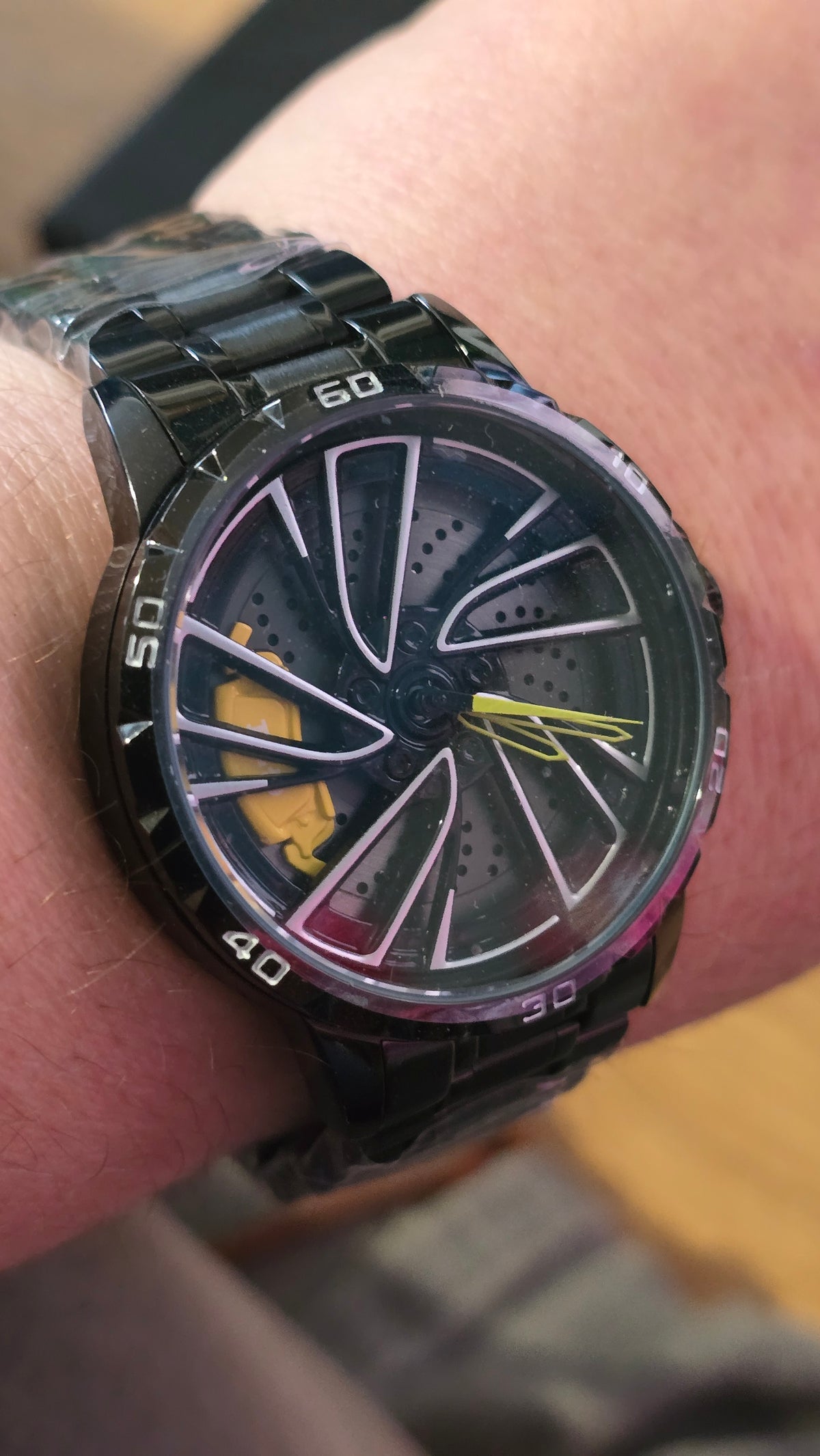 Boyadka Mens Revolving Alloy Wheel Style Quartz Watch - New - 1